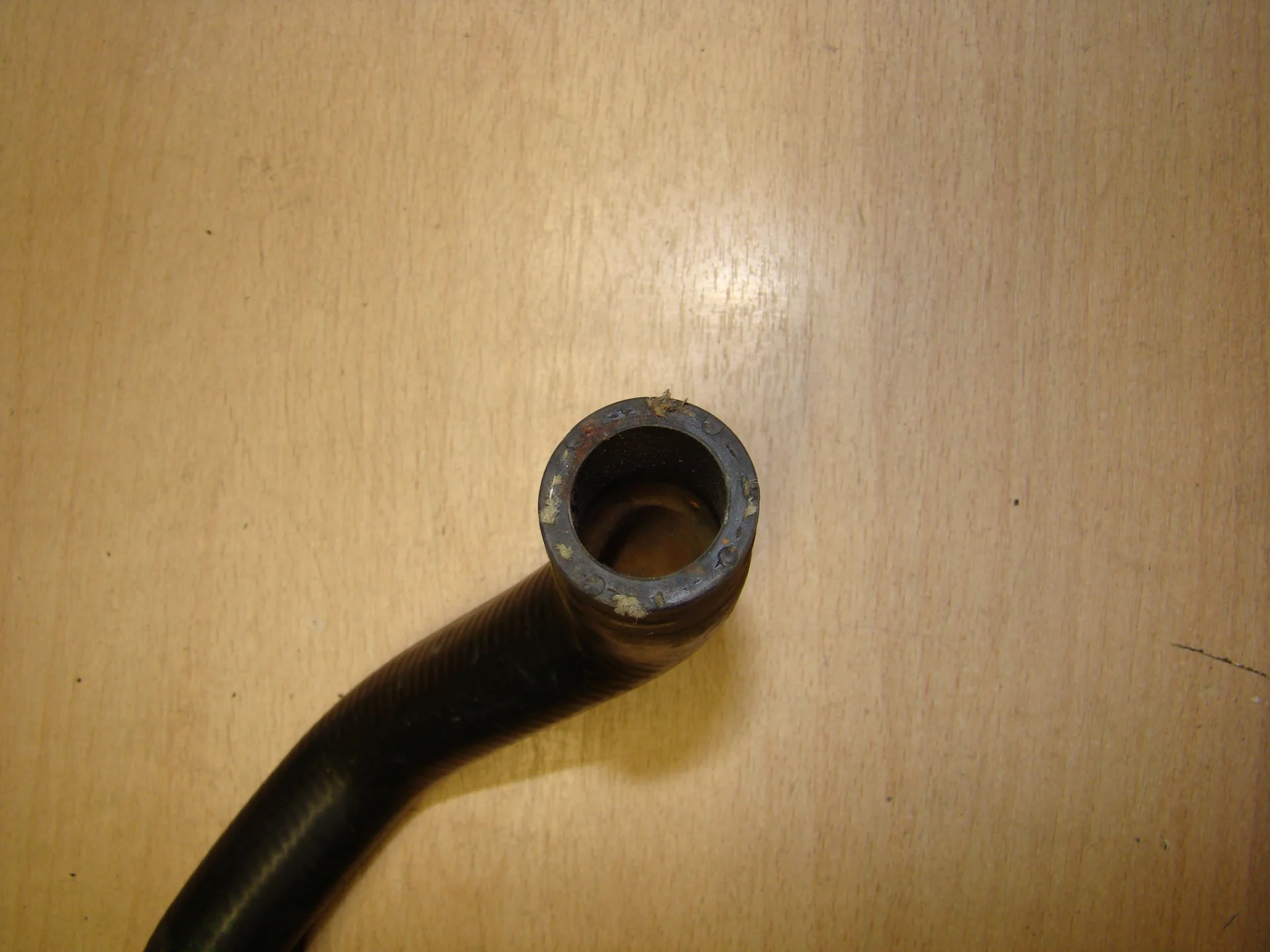 Патрубок отопителя Mercedes-Benz W202  A2028328194 - миниатюра 3