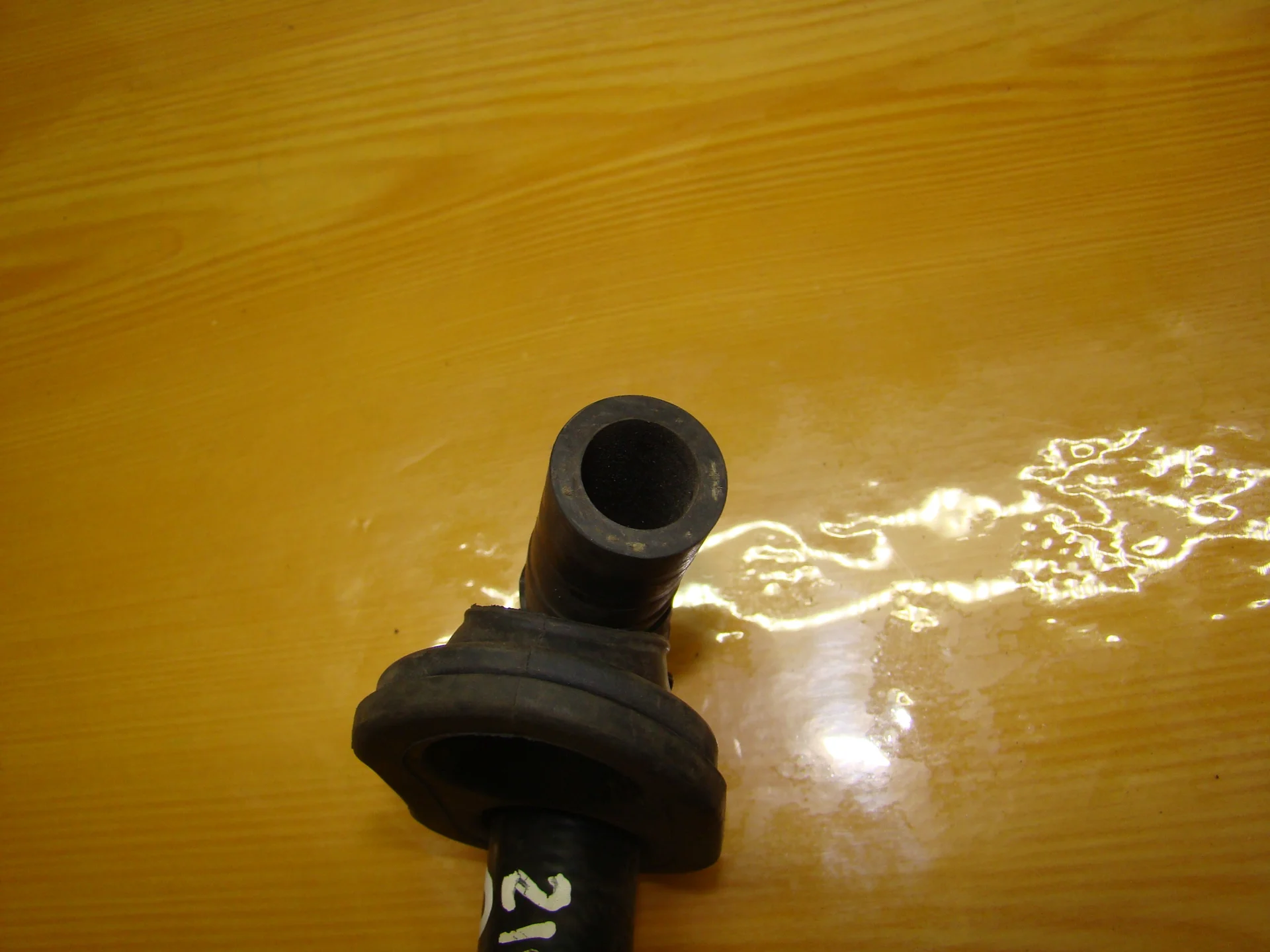 Патрубок отопителя Mercedes-Benz W210  A2108326394 - миниатюра 3
