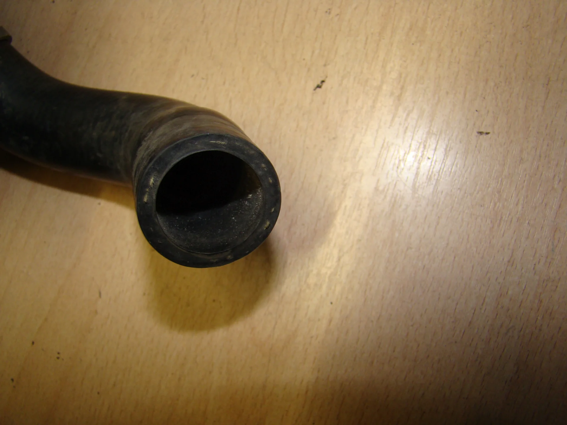 Патрубок отопителя Mercedes-Benz W210 613 A2108301496 - миниатюра 4