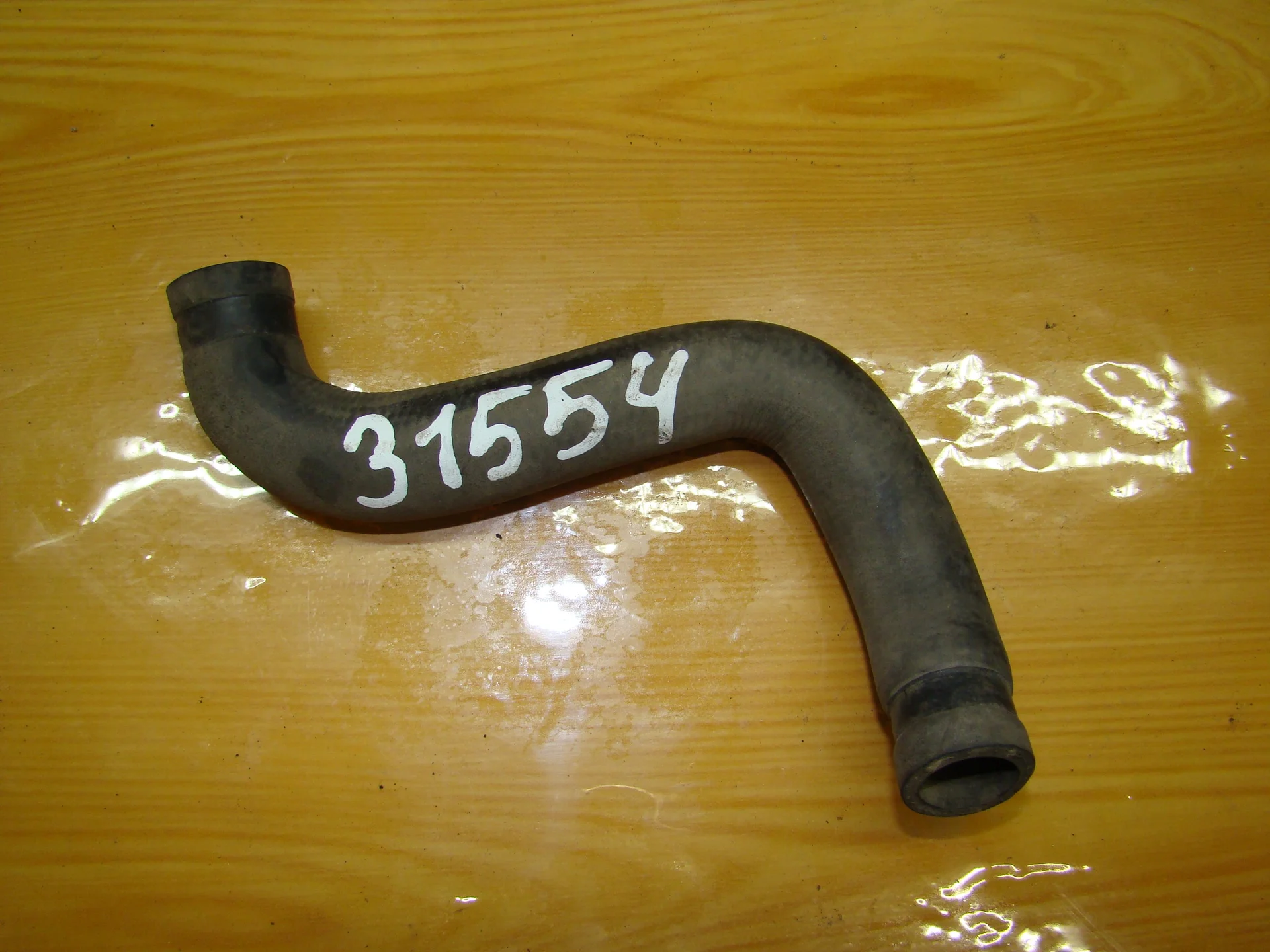 Патрубок отопителя Mercedes-Benz W124 A1248327393 - изображение 1