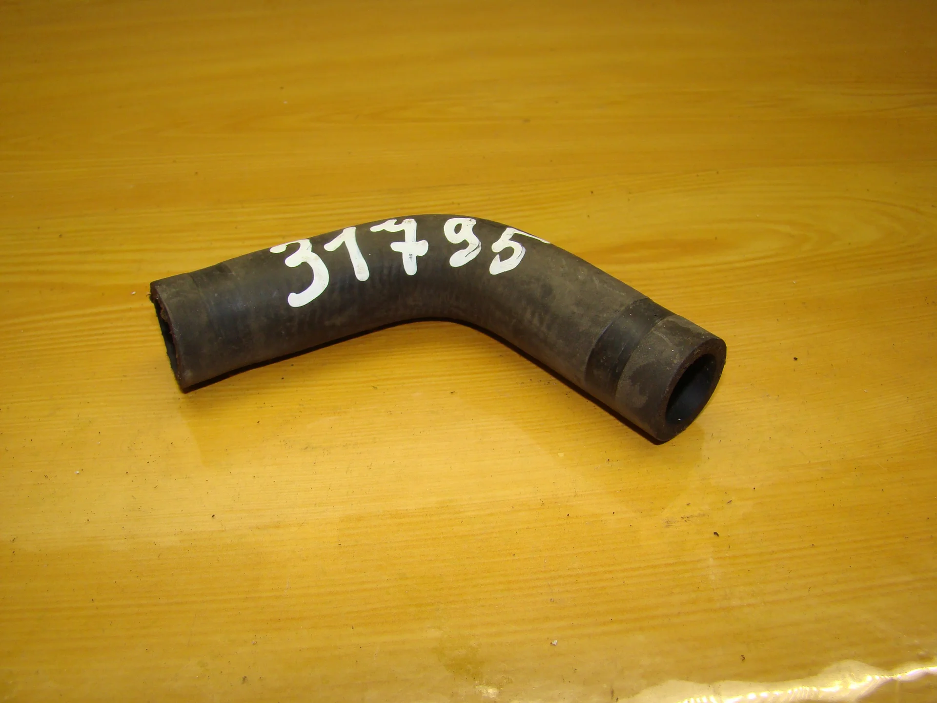 Патрубок отопителя Mercedes-Benz W124 A1248327293 - изображение 1