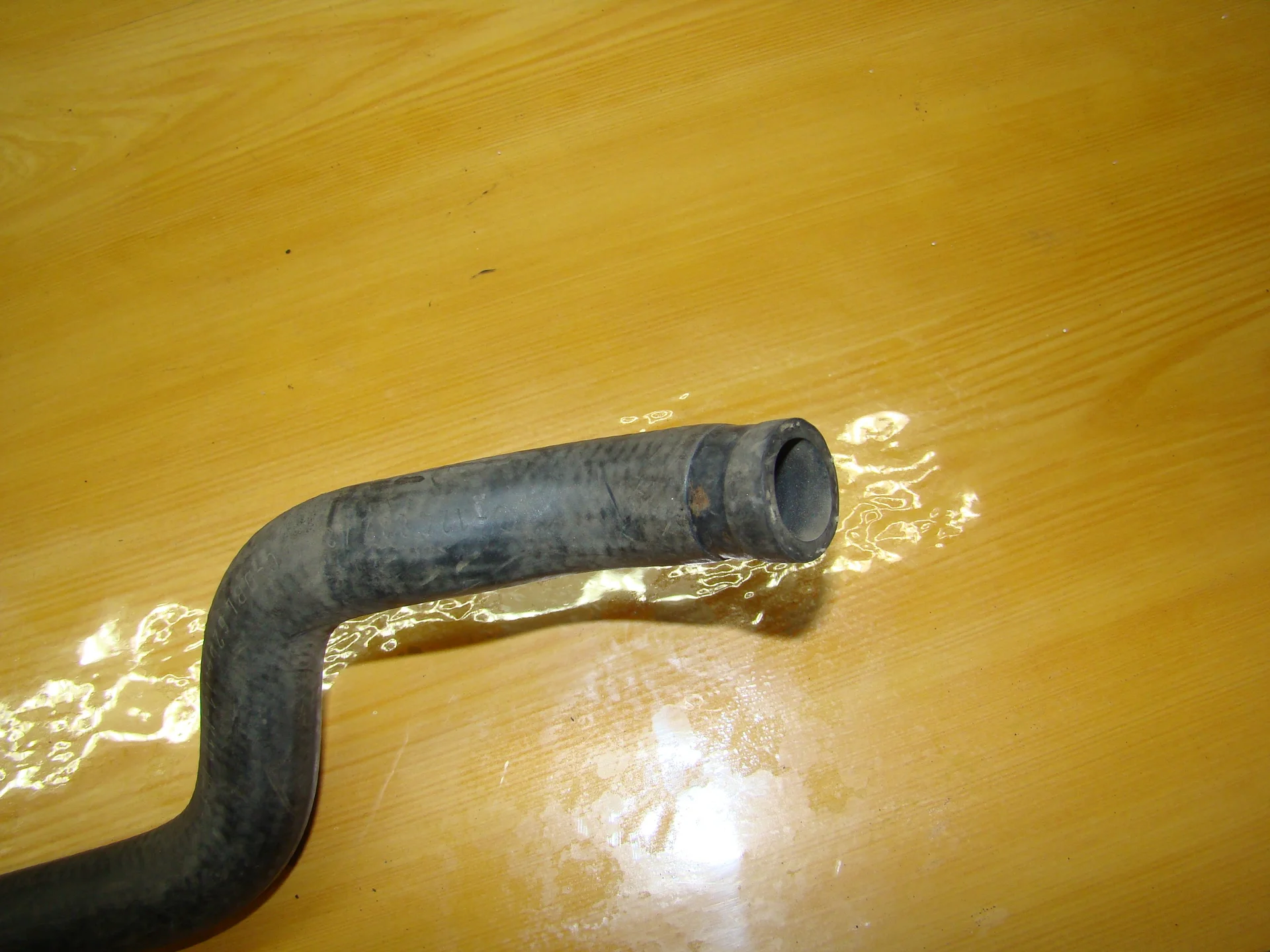 Патрубок отопителя Mercedes-Benz W124  A1248324394 - миниатюра 2