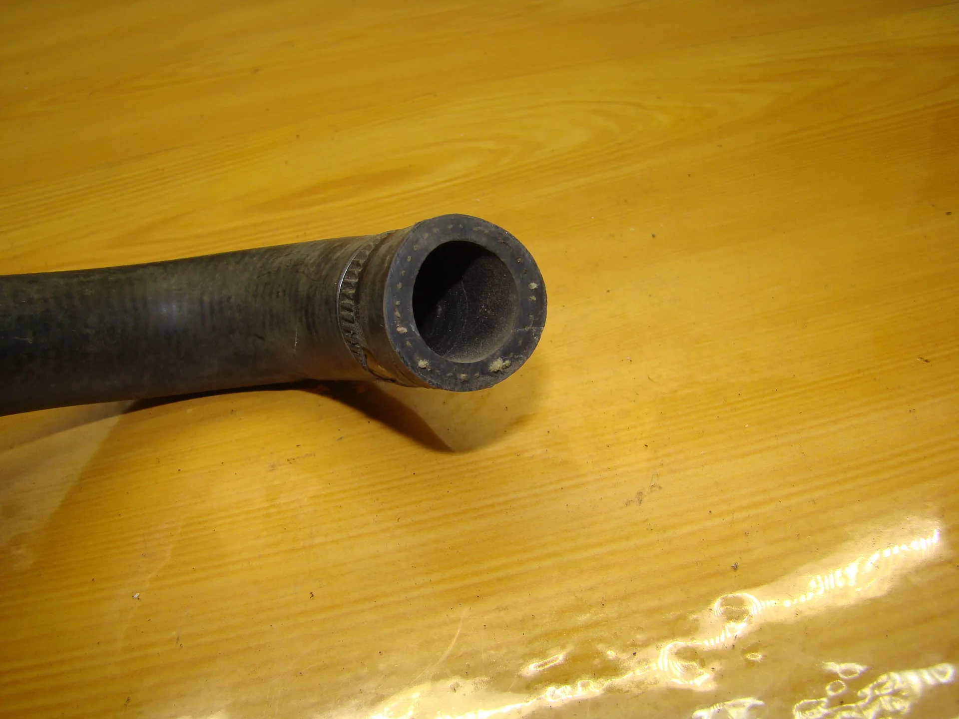 Патрубок отопителя Mercedes-Benz W124 A1248306196 - миниатюра 2