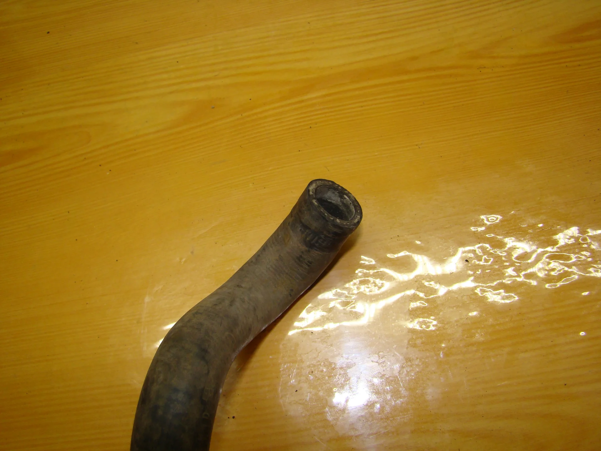Патрубок отопителя Mercedes-Benz W124 A1248322794 - миниатюра 2