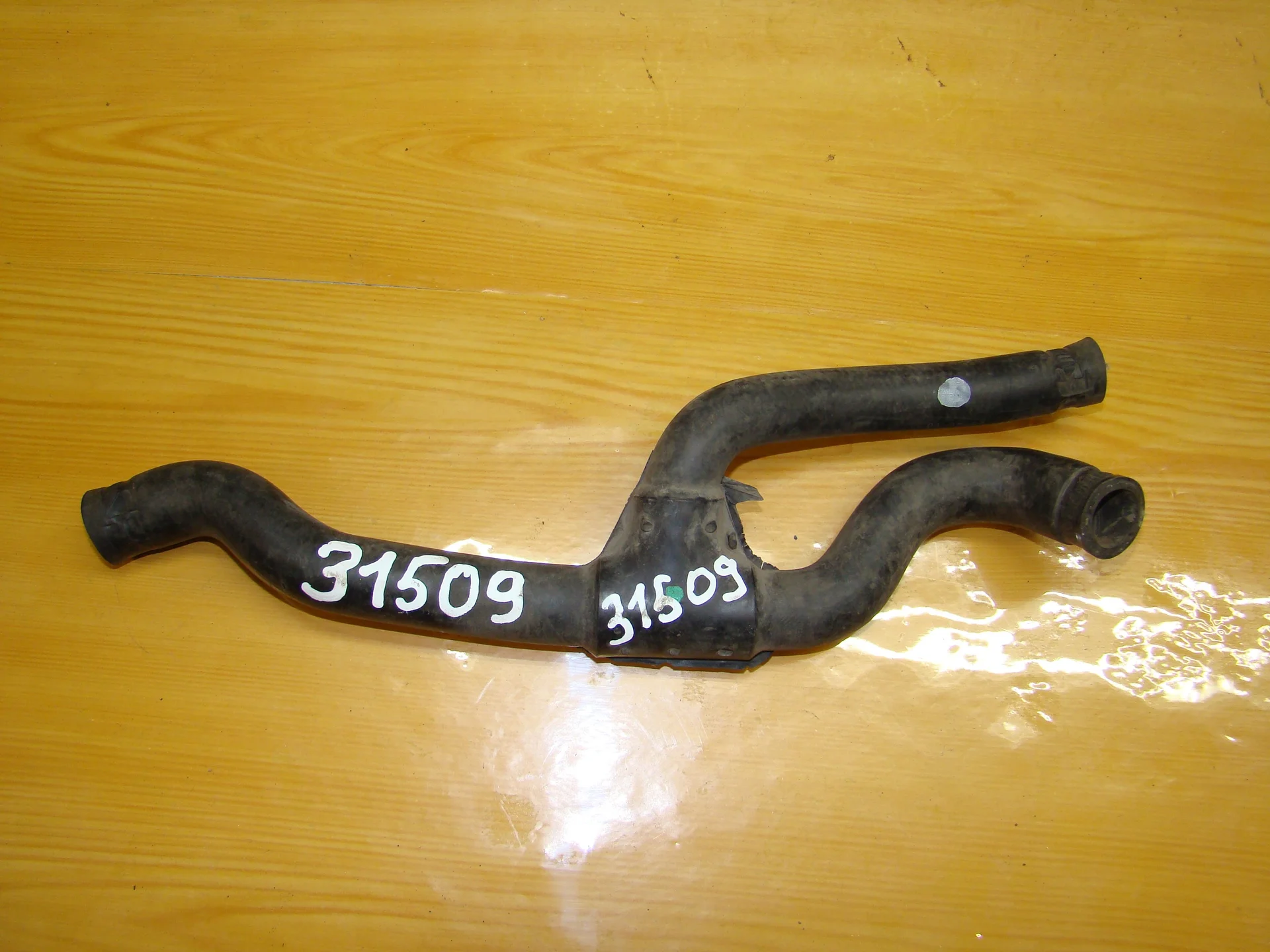 Патрубок отопителя Mercedes-Benz W140 A1408322194 - изображение 1