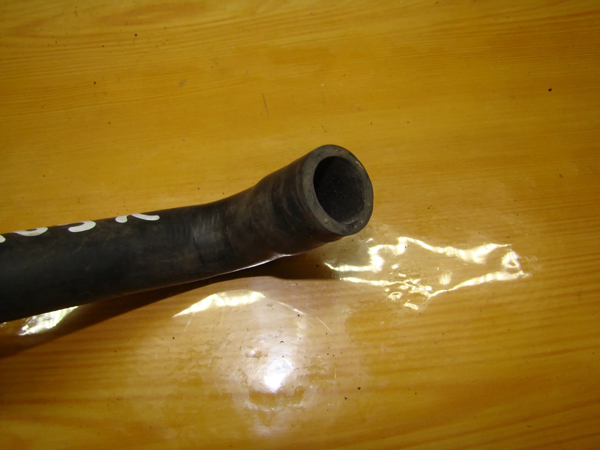 Патрубок отопителя Mercedes-Benz W210 A2108324494 - миниатюра 2