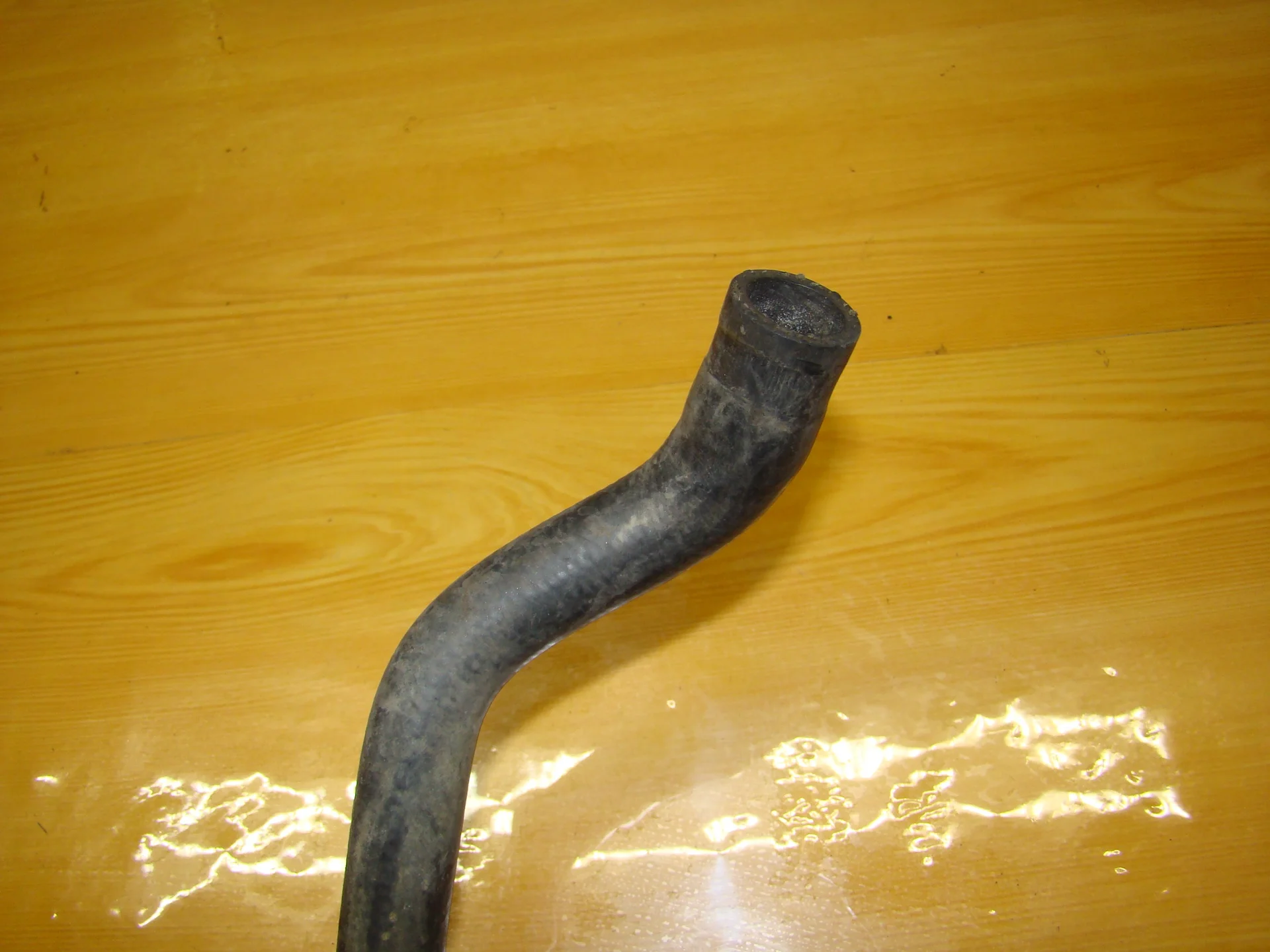 Патрубок отопителя Mercedes-Benz W124  A1248327093 - миниатюра 3