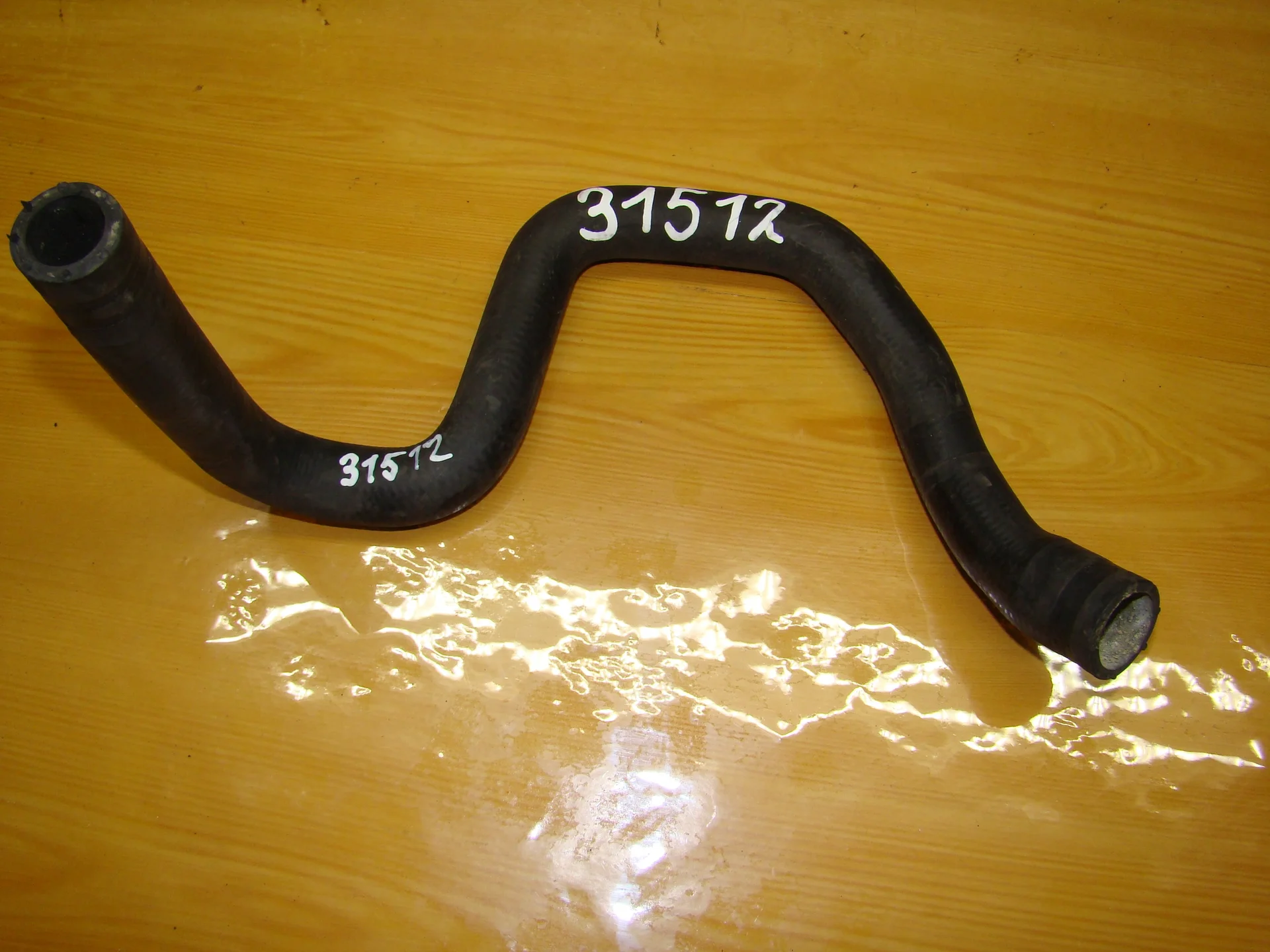 Патрубок отопителя Mercedes-Benz W220 A2208324494 - изображение 1