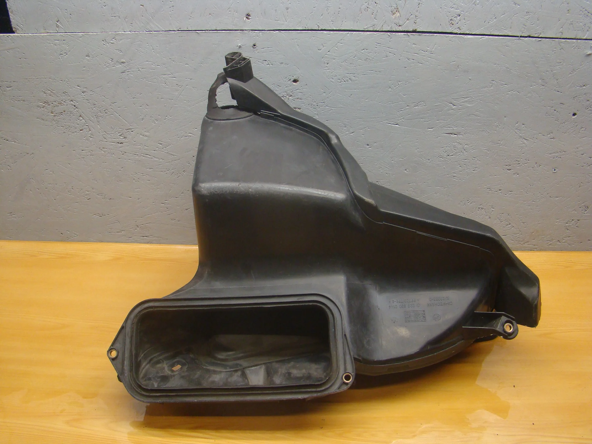 Воздухозаборник печки Mercedes-Benz W220 A2208300144 - миниатюра 2