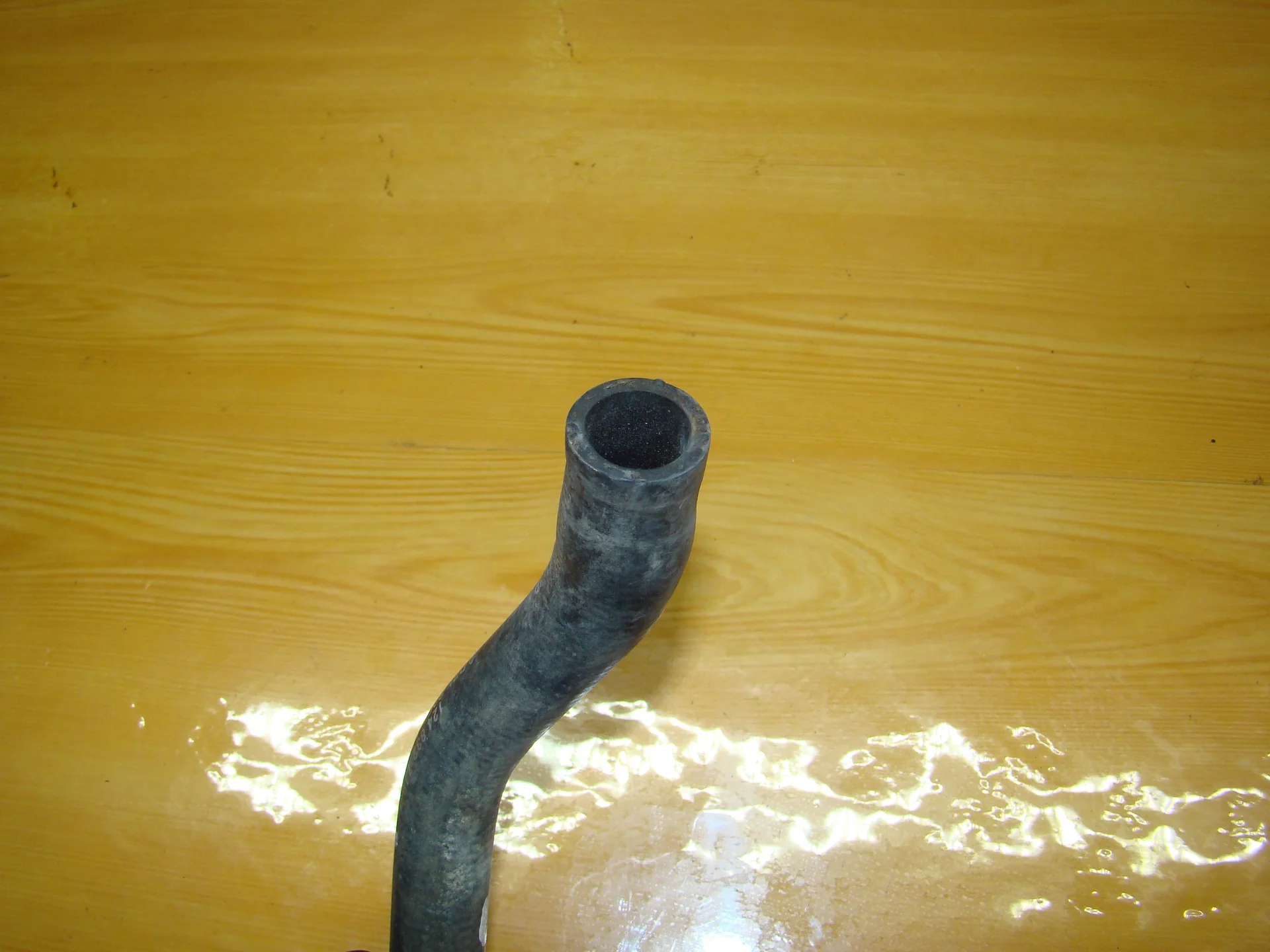 Патрубок отопителя Mercedes-Benz W211  A2118327194 - миниатюра 3