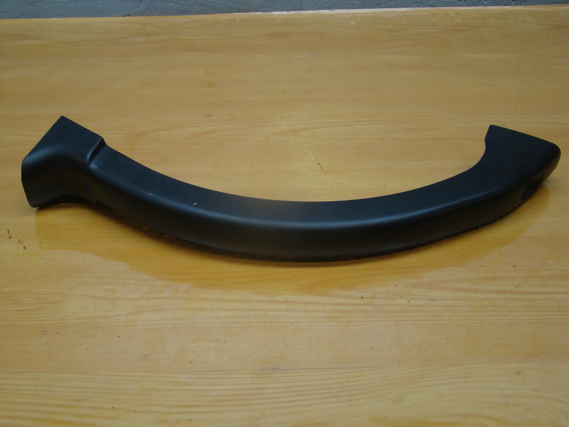 Накладка петли багажника правая Mercedes-Benz C140  A1406945625 - миниатюра 2