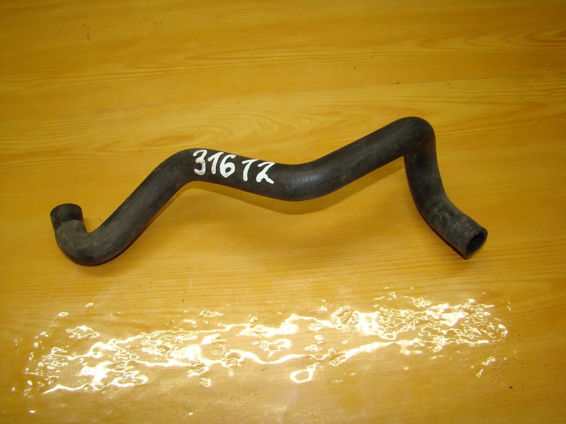 Патрубок отопителя Mercedes-Benz W210 A2108325094 - изображение 1