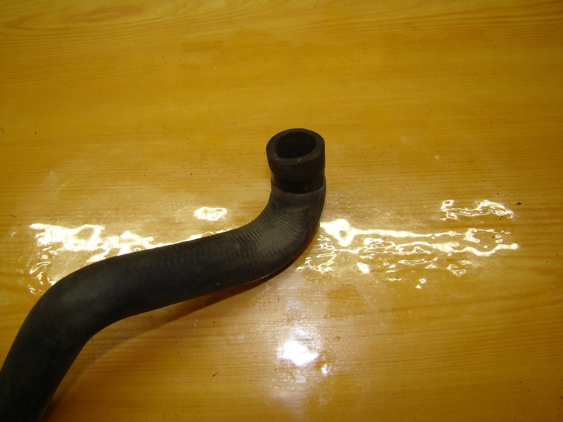 Патрубок отопителя Mercedes-Benz W210 A2108325094 - миниатюра 3