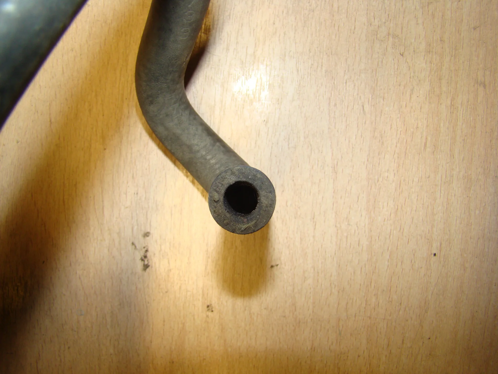 Патрубок отопителя Mercedes-Benz W210  A2108324894 - миниатюра 3