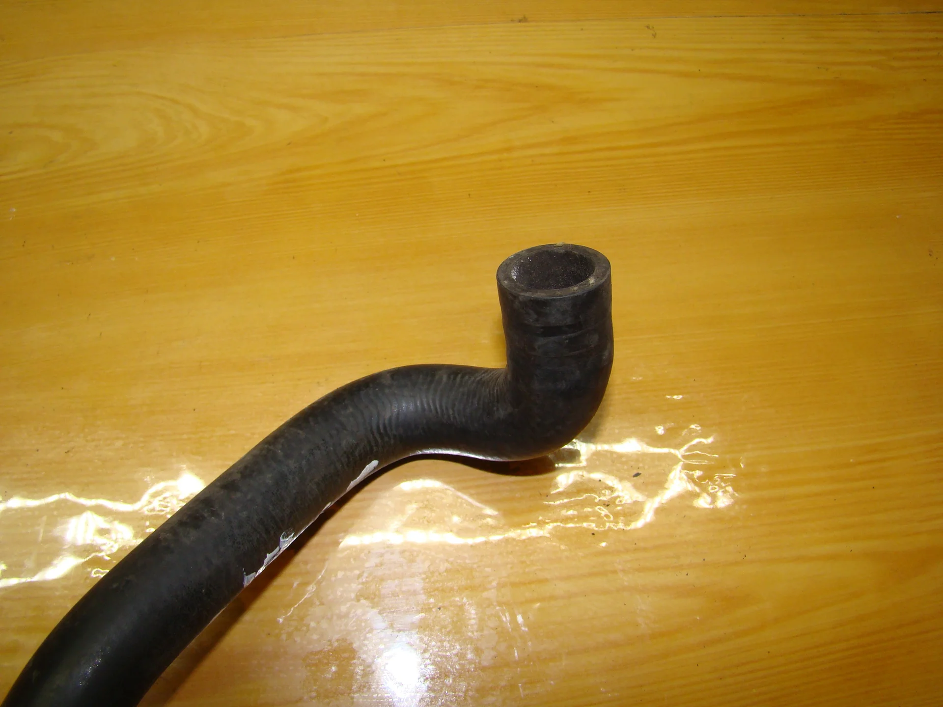 Патрубок отопителя Mercedes-Benz W210  A2108320094 - миниатюра 2
