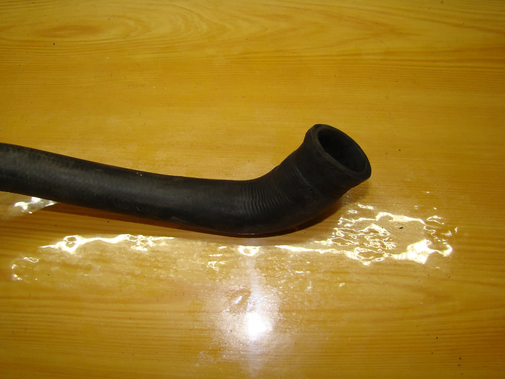 Патрубок отопителя Mercedes-Benz W210  A2108328094 - миниатюра 3