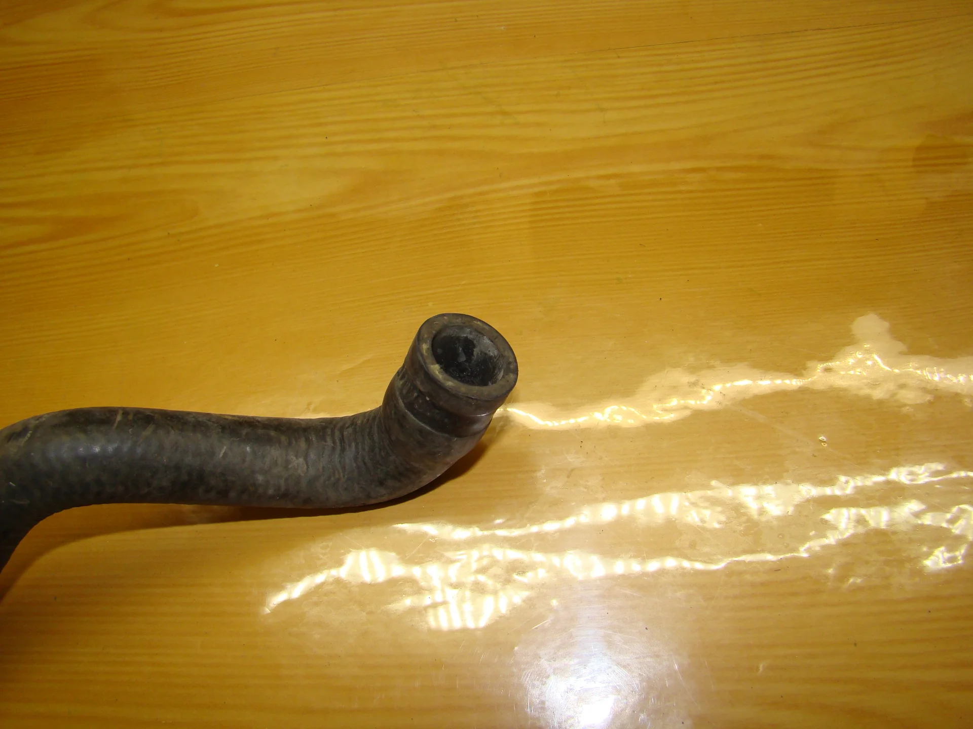 Патрубок отопителя Mercedes-Benz W124 A1248322194 - миниатюра 2