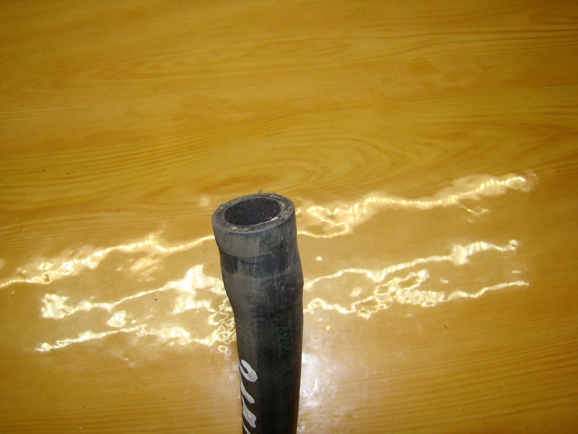 Патрубок отопителя Mercedes-Benz W202 A2028321494 - миниатюра 3