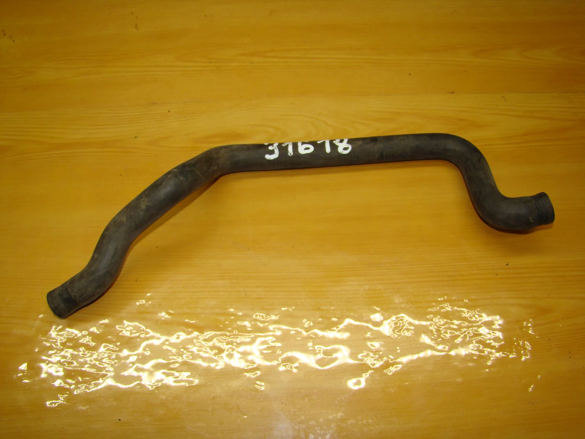 Патрубок отопителя Mercedes-Benz W124 A1248322894 - изображение 1
