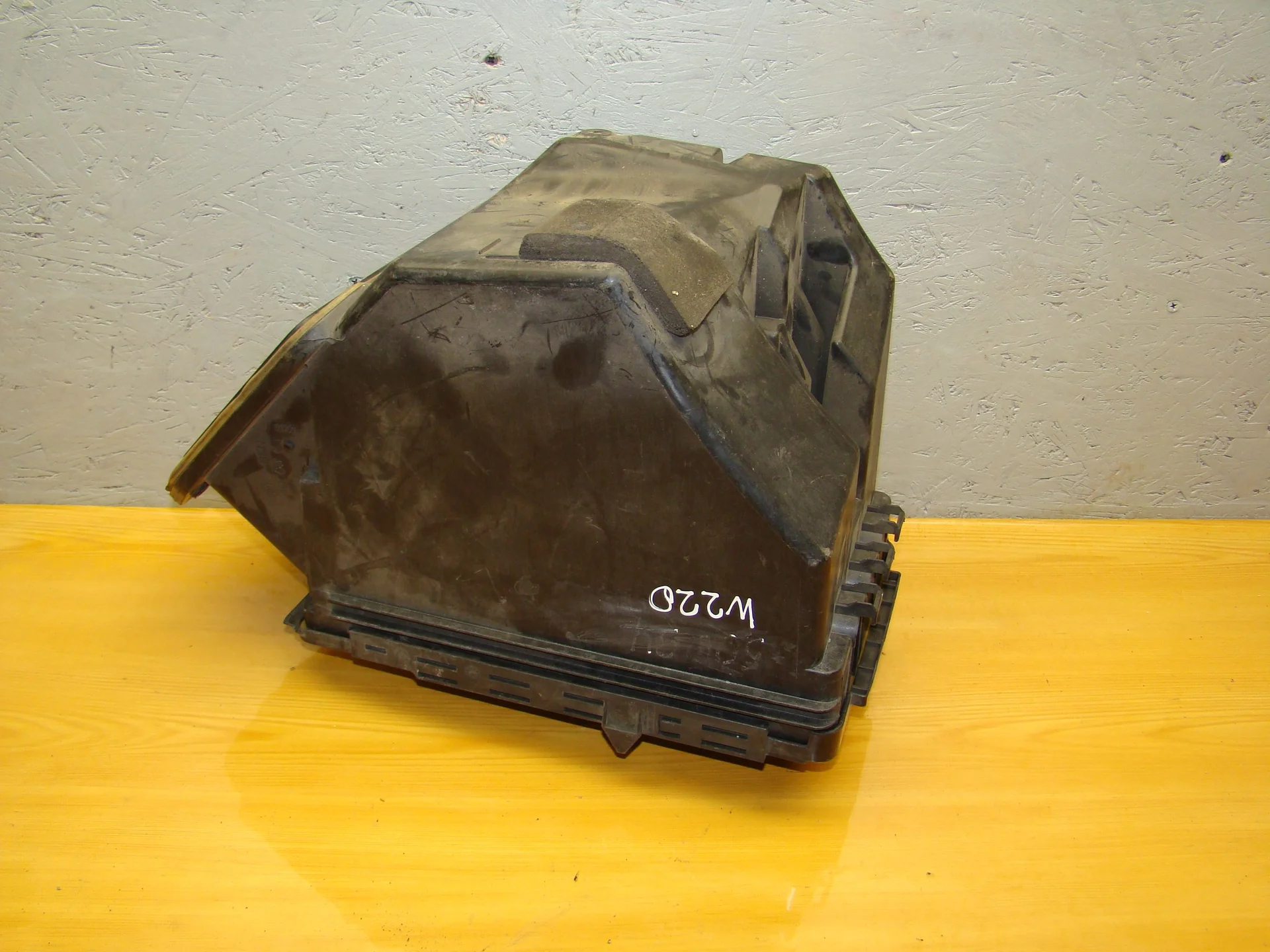 Корпус блока предохранителей Mercedes-Benz W220  A2205400624 - миниатюра 3