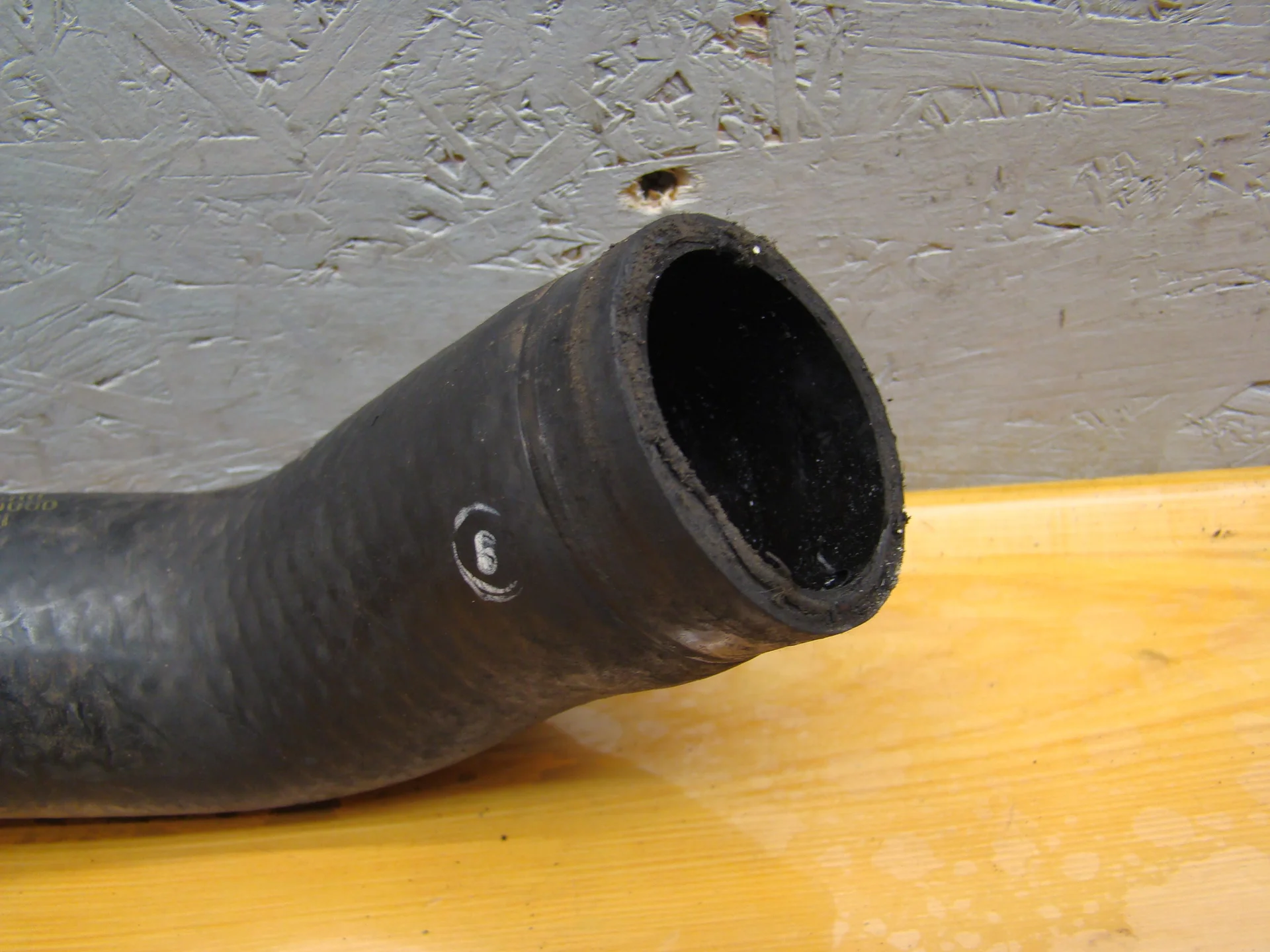 Патрубок интеркулера Mercedes-Benz W168 A1685280182 - миниатюра 2