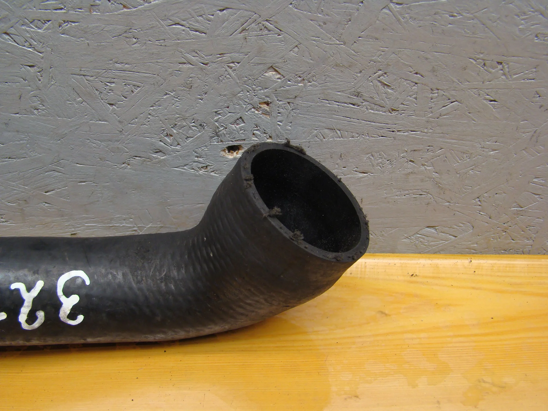Патрубок интеркулера Mercedes-Benz W168 A1685280182 - миниатюра 3