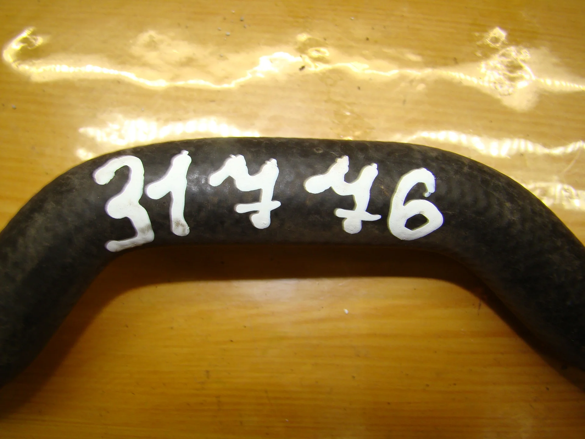 Патрубок отопителя Mercedes-Benz W202 A2028321394 - изображение 1