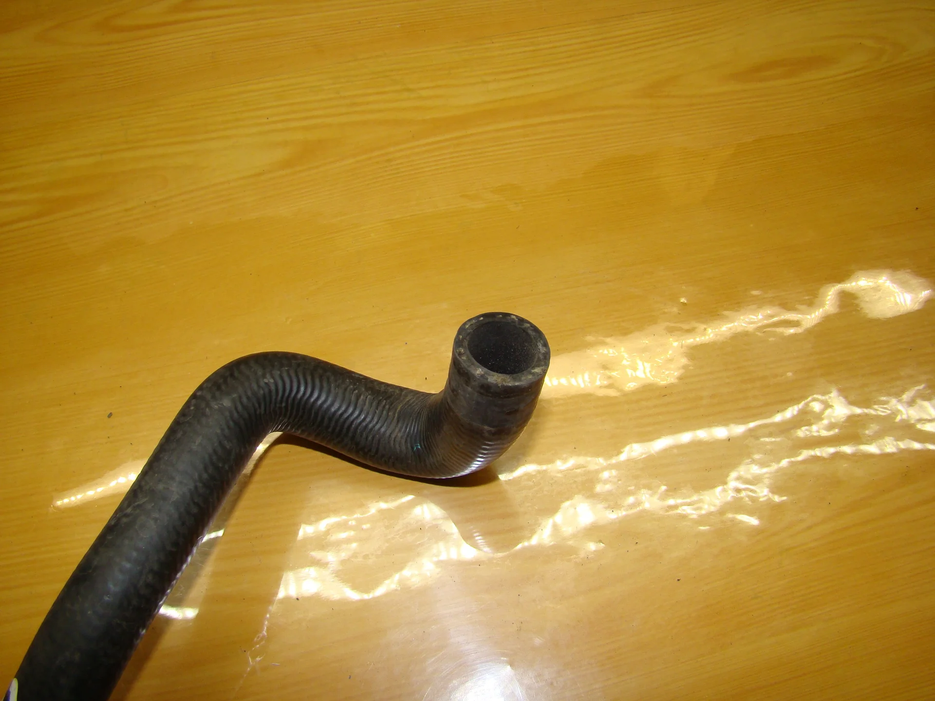 Патрубок отопителя Mercedes-Benz W210 A2108322794 - миниатюра 3
