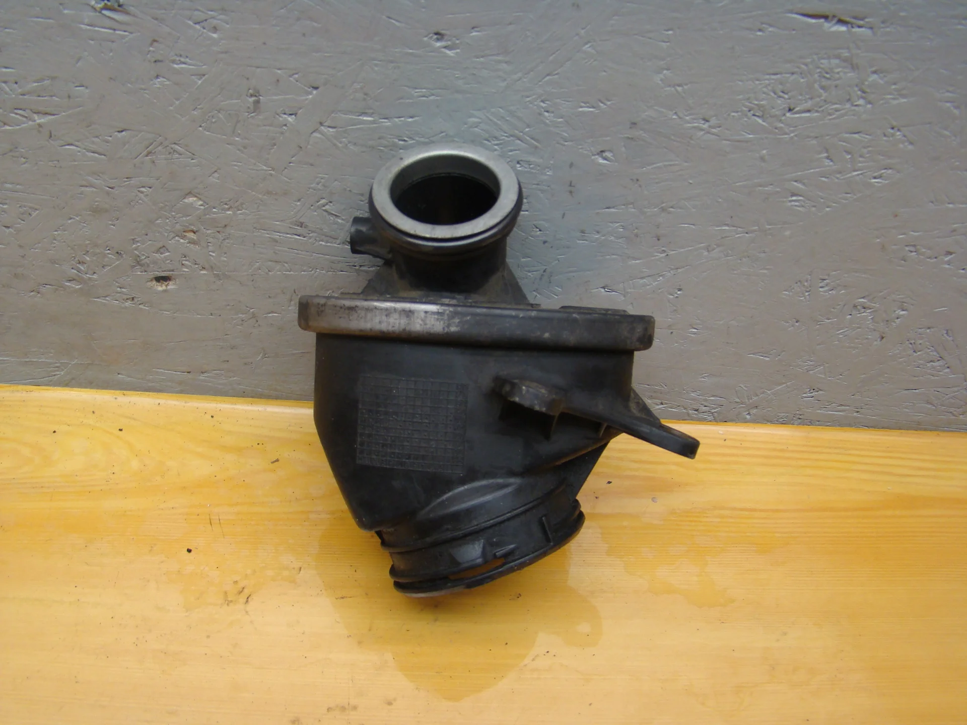 Патрубок турбины Mercedes-Benz W204 646 A6460980307 - миниатюра 2
