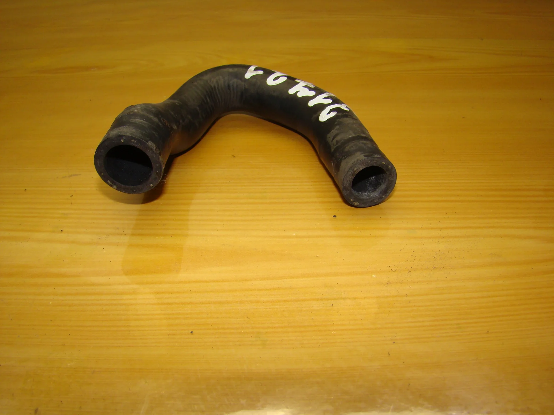 Патрубок отопителя Mercedes-Benz W210 119 A2108323194 - миниатюра 2