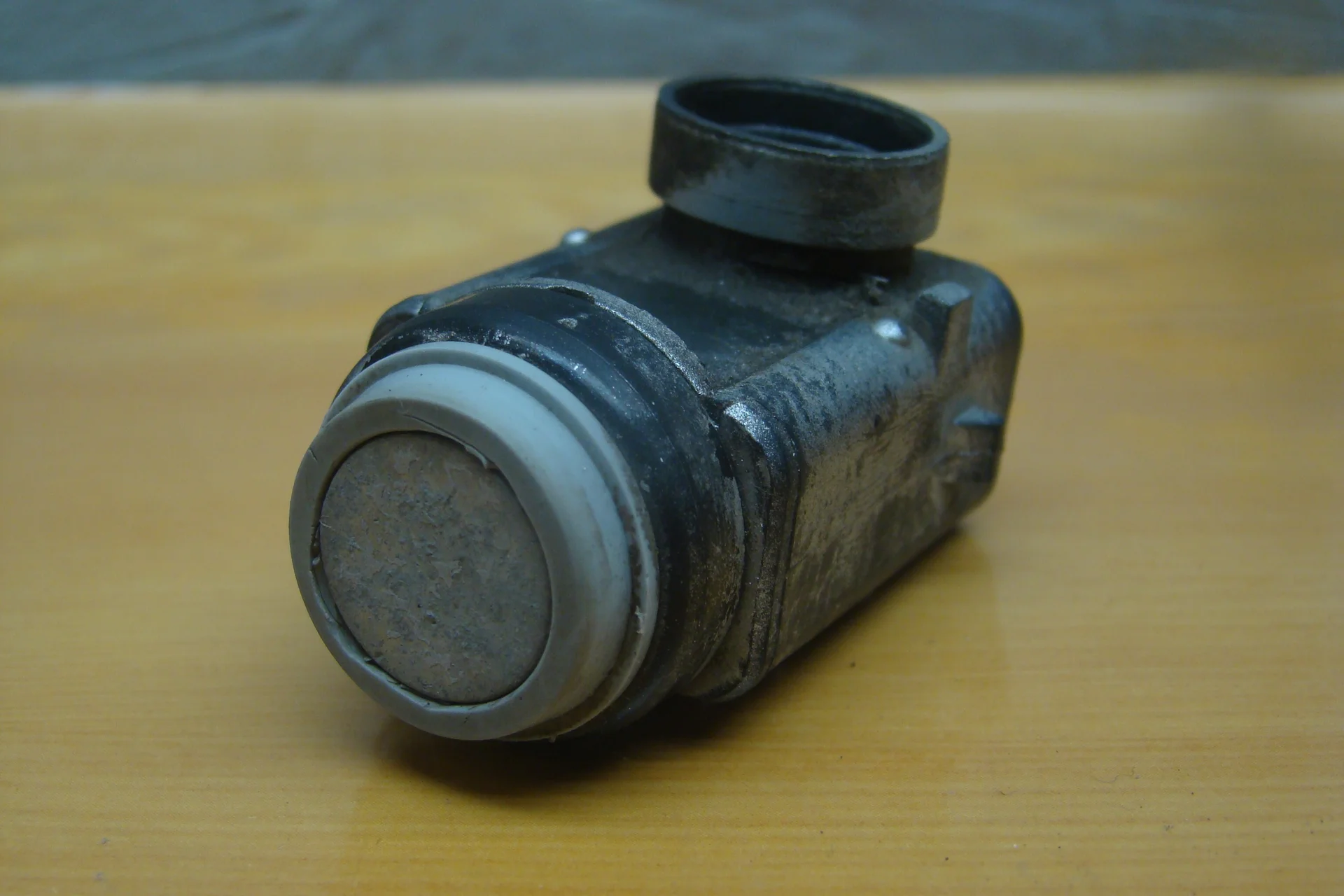 Датчик парктроника Mercedes-Benz W210 112 A0015427418 - изображение 1