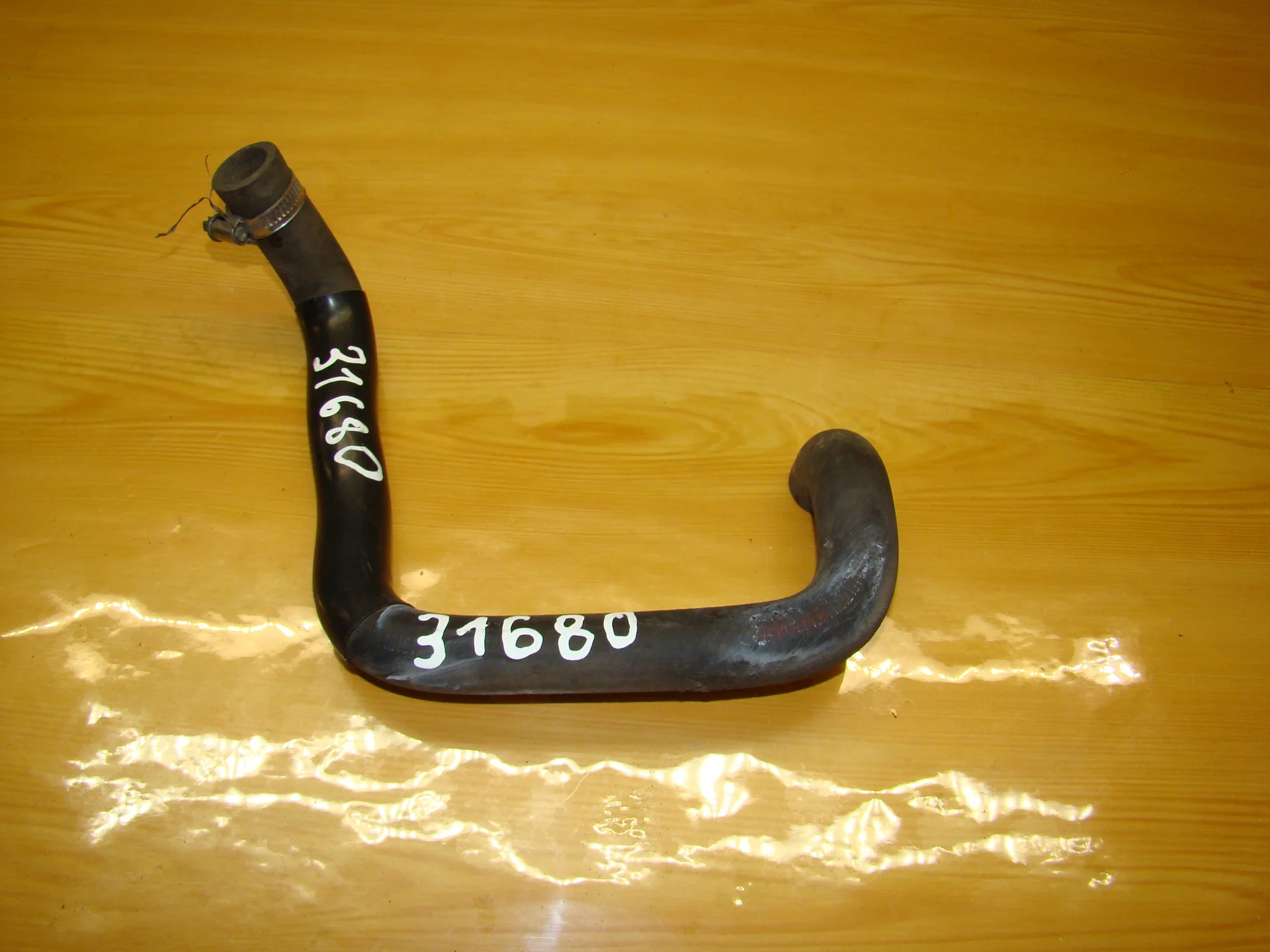 Патрубок отопителя Mercedes-Benz W124 A1248327493 - изображение 1