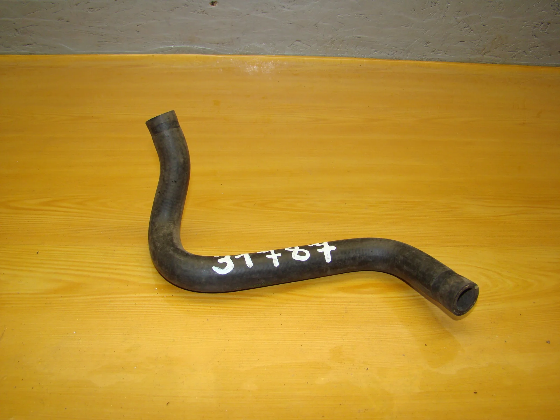 Патрубок отопителя Mercedes-Benz W140 A1408320494 - изображение 1