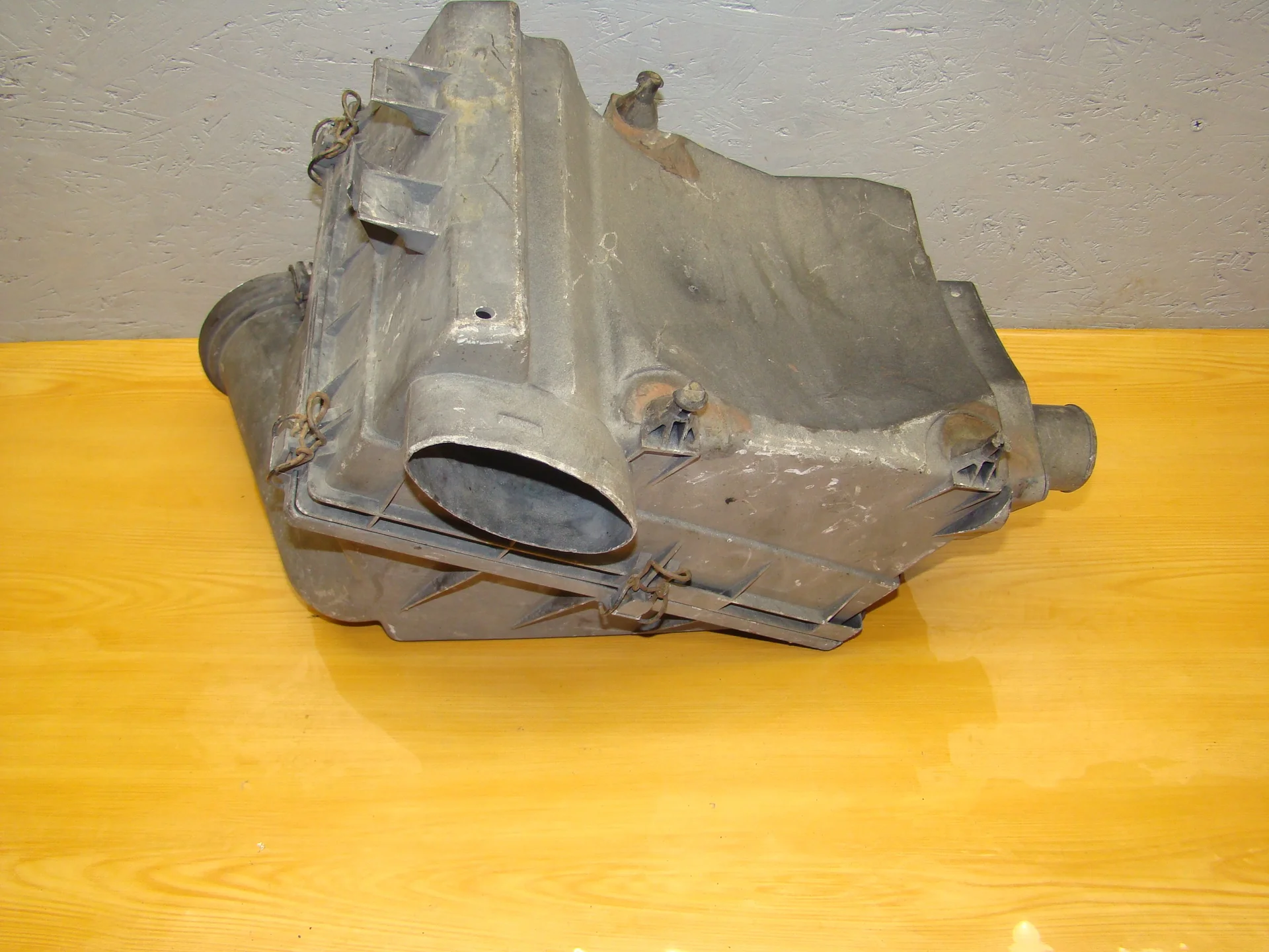 Корпус воздушного фильтра Mercedes-Benz W163 112 A1635050160 - миниатюра 2