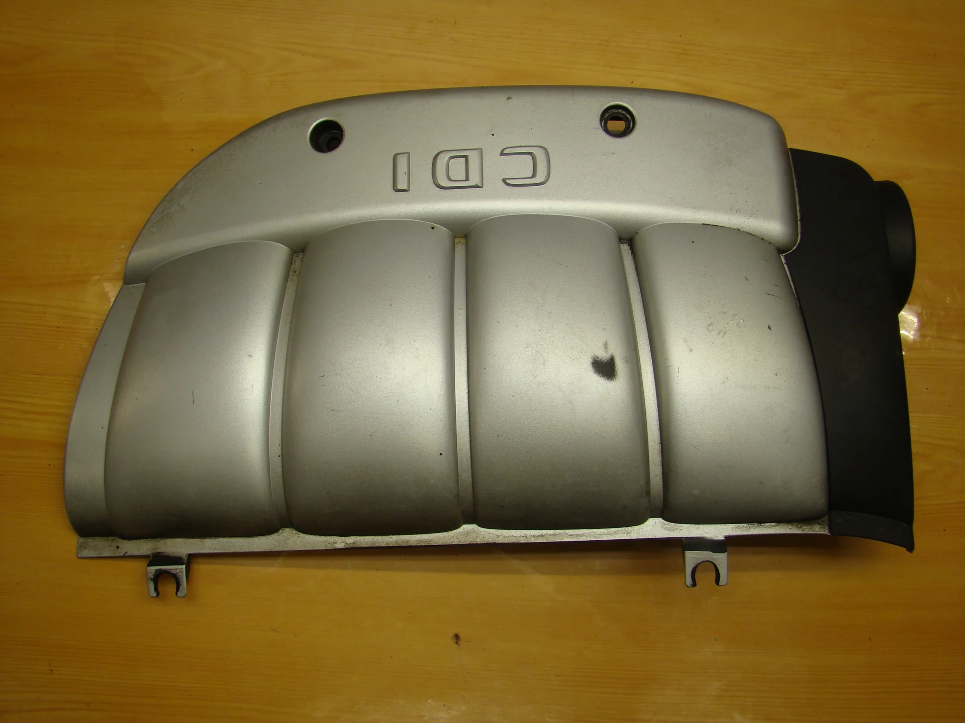 Крышка двигателя декоративная Mercedes-Benz W210 611 A6110101167 - изображение 1