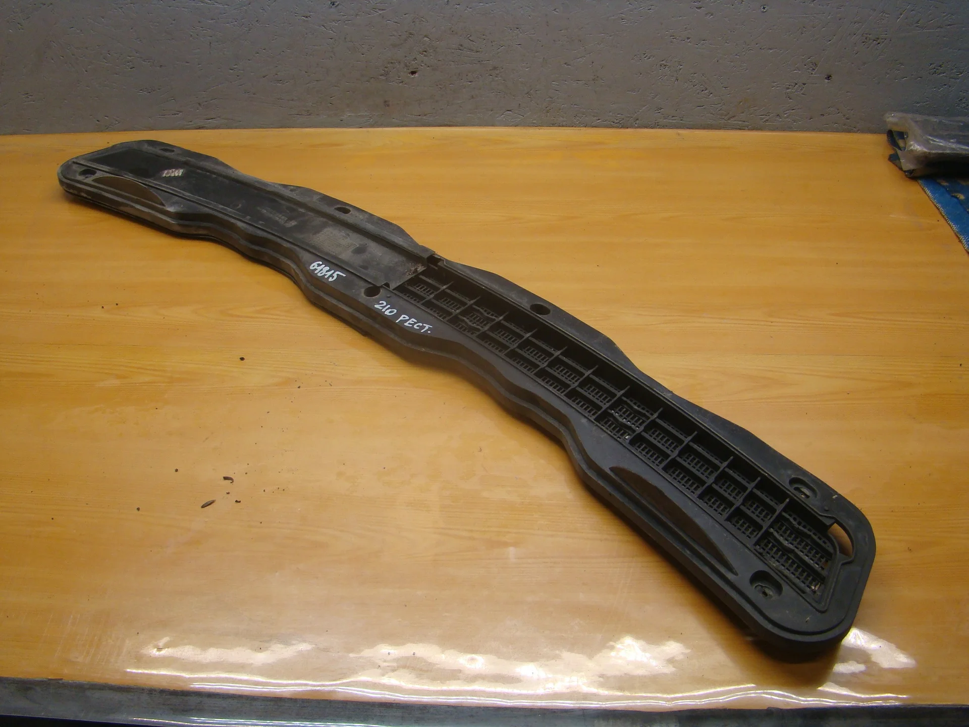 Решётка капота Mercedes-Benz W210 112 A2108800705 - миниатюра 3