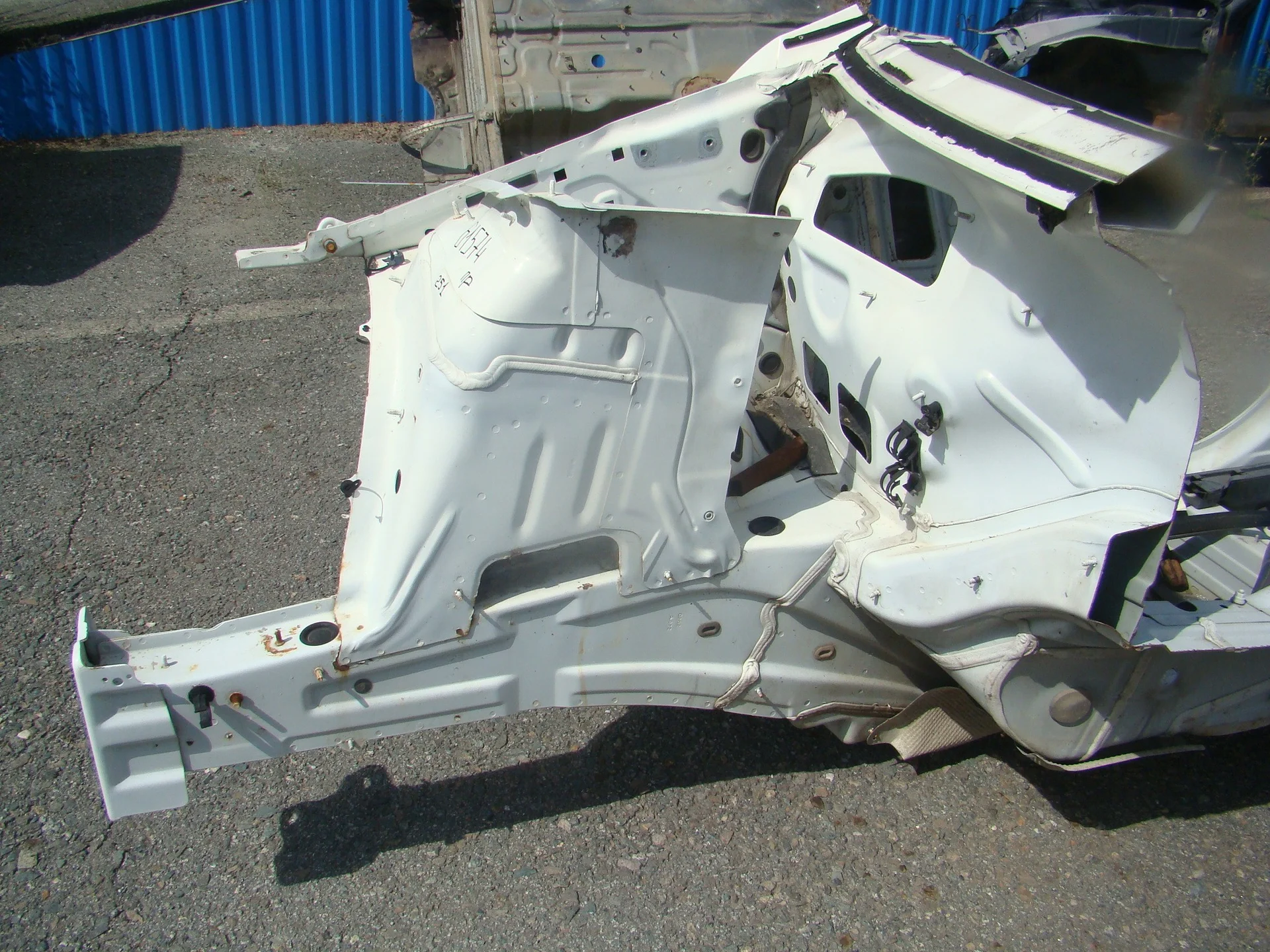 Четверть кузова передняя правая Mercedes-Benz W251 - миниатюра 3