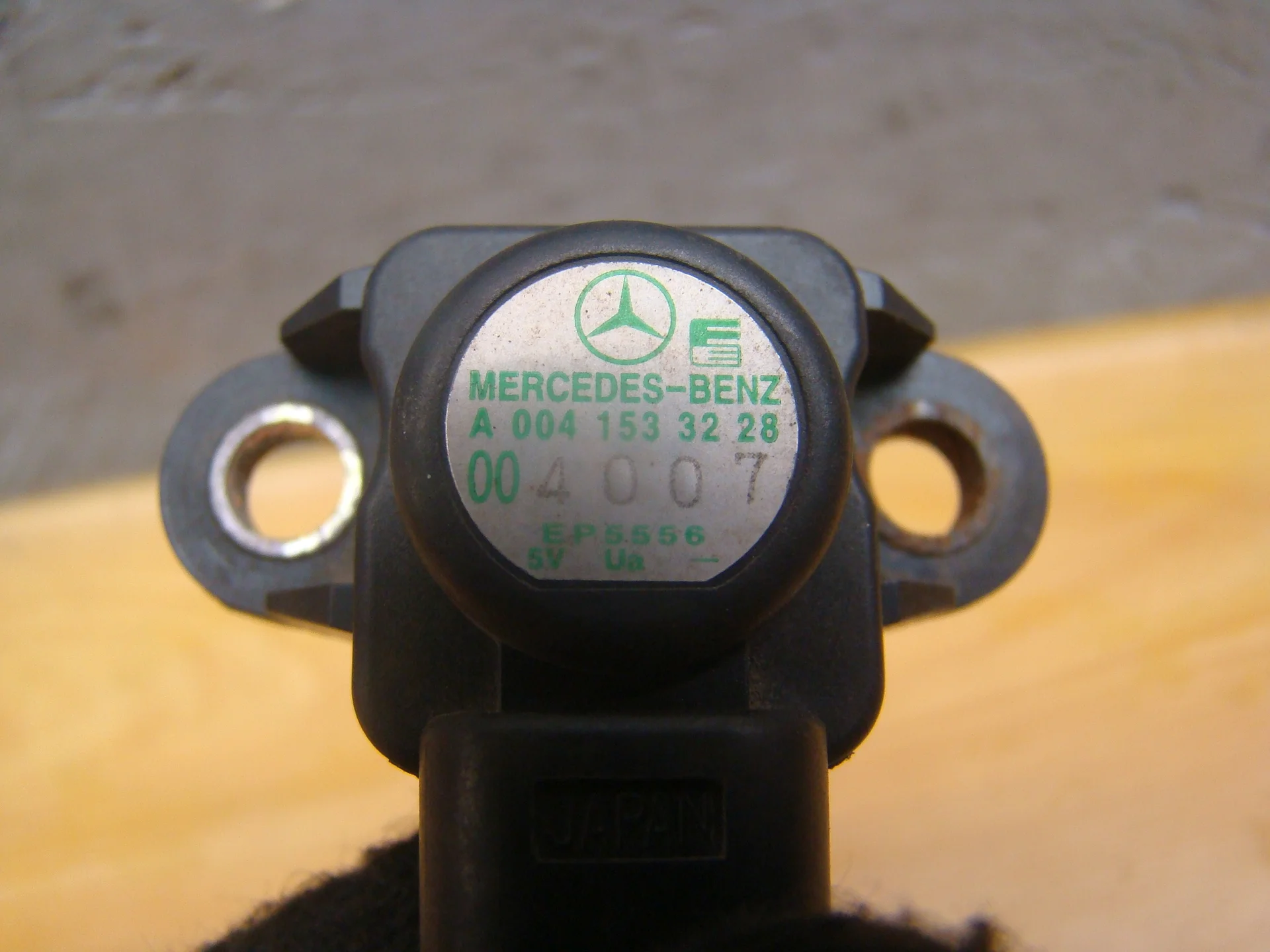 Датчик абсолютного давления Mercedes-Benz W211 112 A0041533228 - миниатюра 3