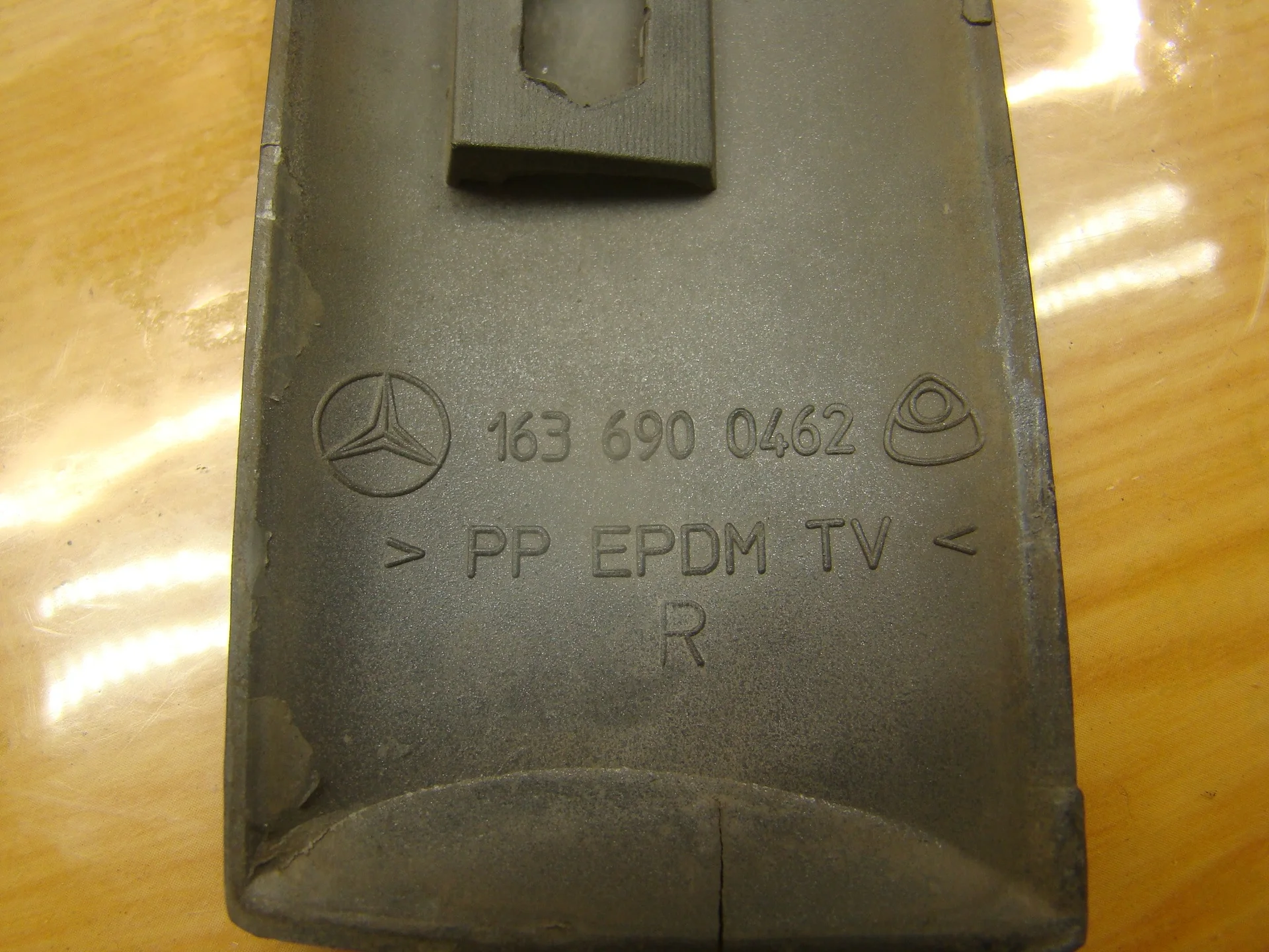 Накладка двери задней правой Mercedes-Benz W163 A1636900462 - миниатюра 4