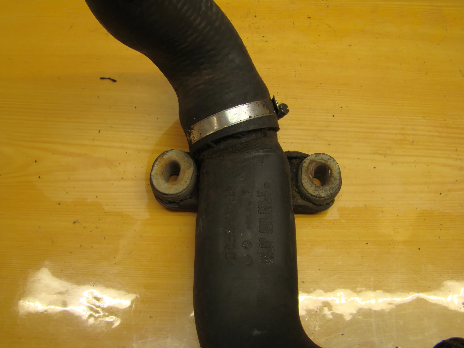 Патрубок интеркулера Mercedes-Benz W168 414 A1685280008 - миниатюра 5