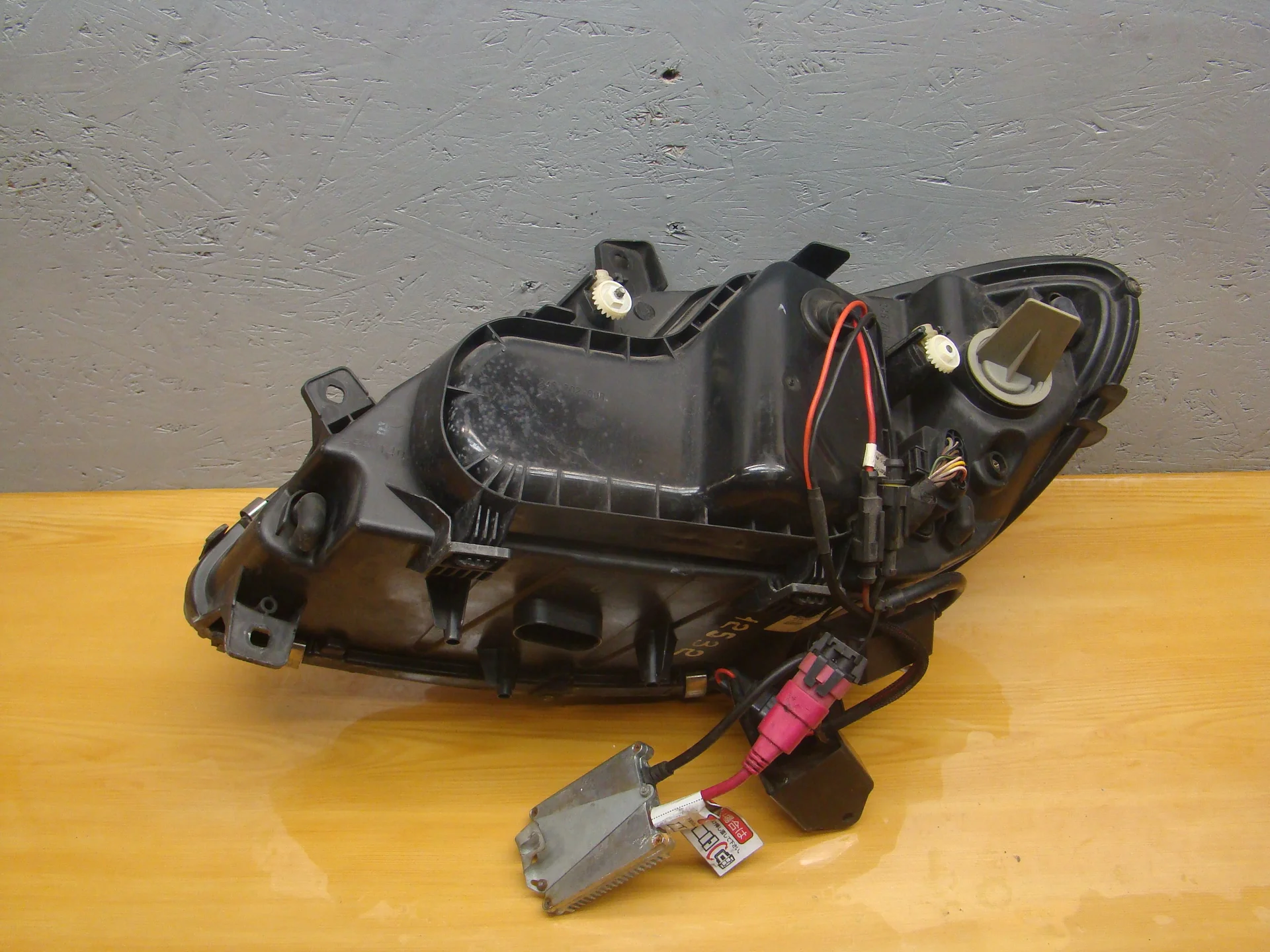 Блок фара правая Mercedes-Benz W639 112 A6398200461 - миниатюра 4