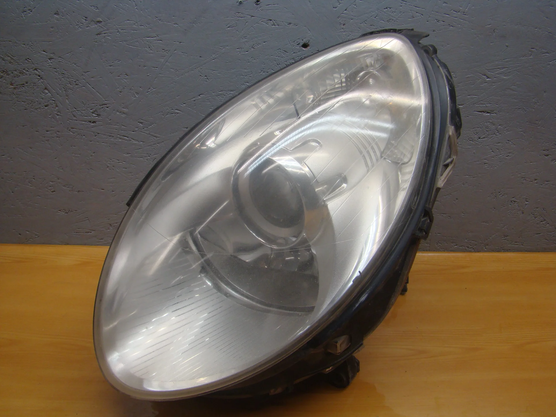 Блок фара левая Mercedes-Benz W251 272 A2518260191 - изображение 1
