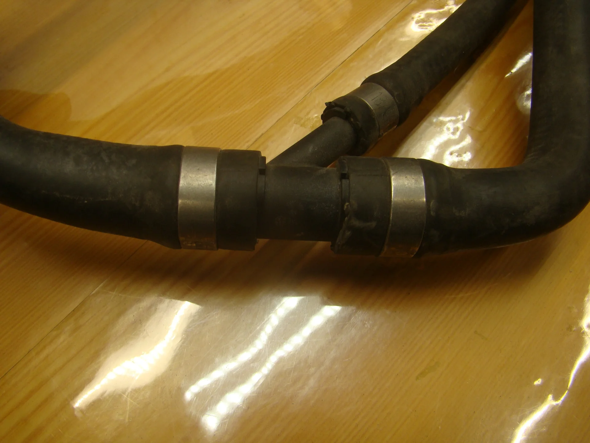 Патрубок отопителя Mercedes-Benz W220 A2208300496 - миниатюра 2