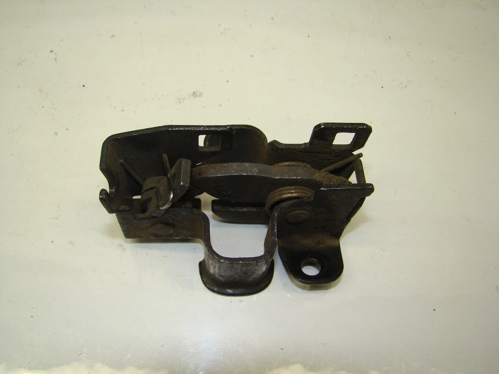 Замок капота Mercedes-Benz W220  A2208800060 - миниатюра 2