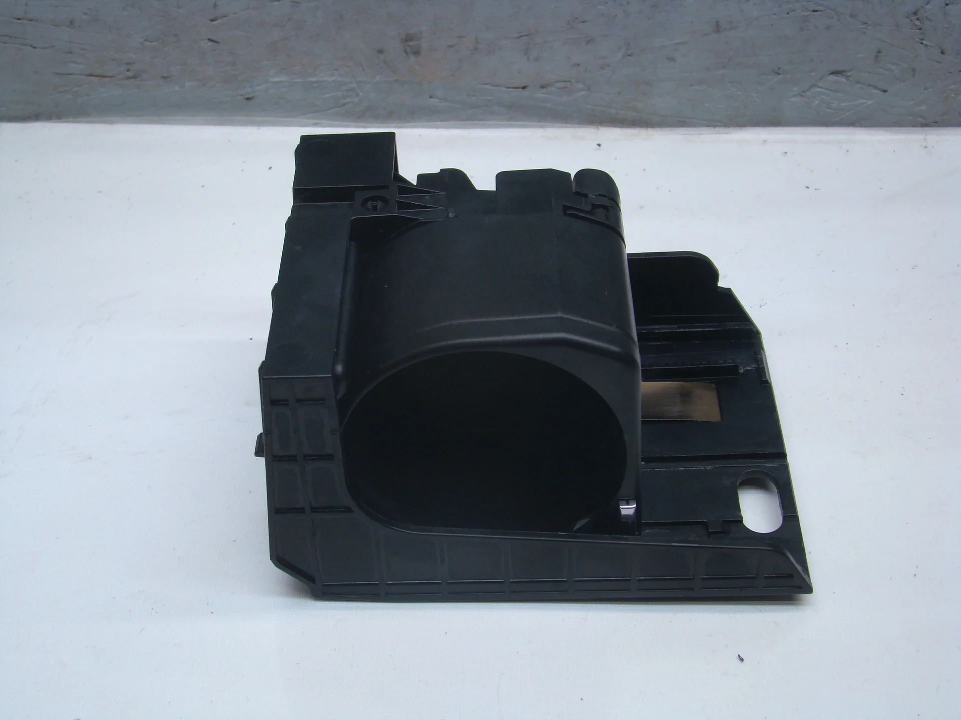 Подстаканник Mercedes-Benz C215 A2156800014 - изображение 1