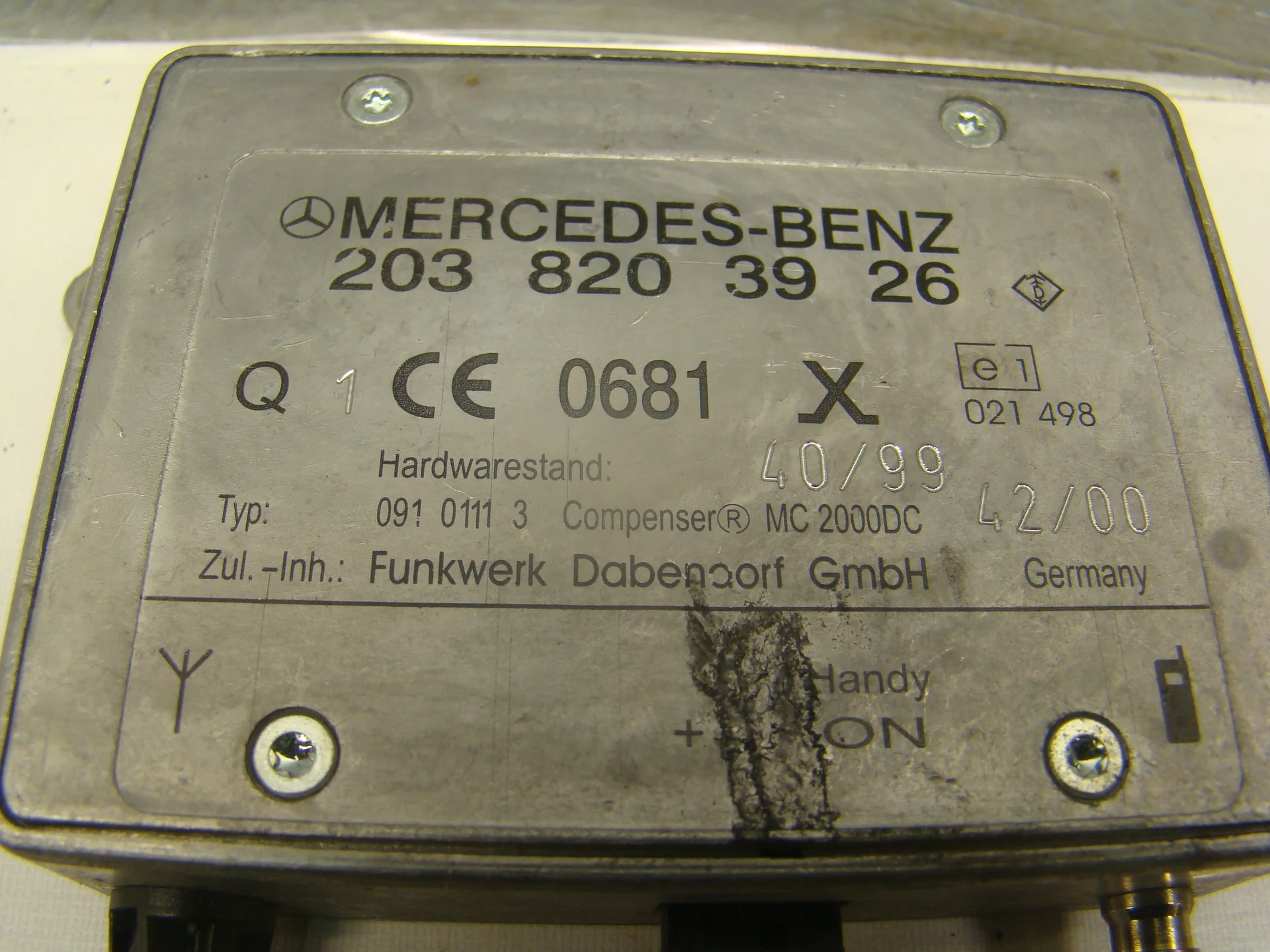 Антенный усилитель Mercedes-Benz W210 112 A2038203926 - миниатюра 2