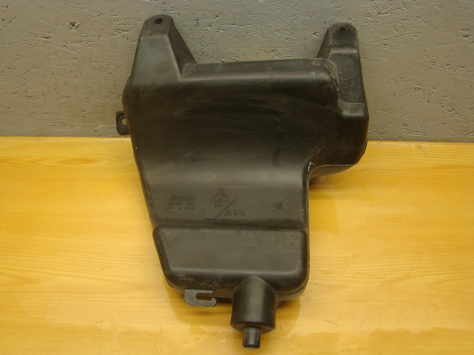 Бачок омывателя Mazda RX-8 SE  860141395 - миниатюра 2