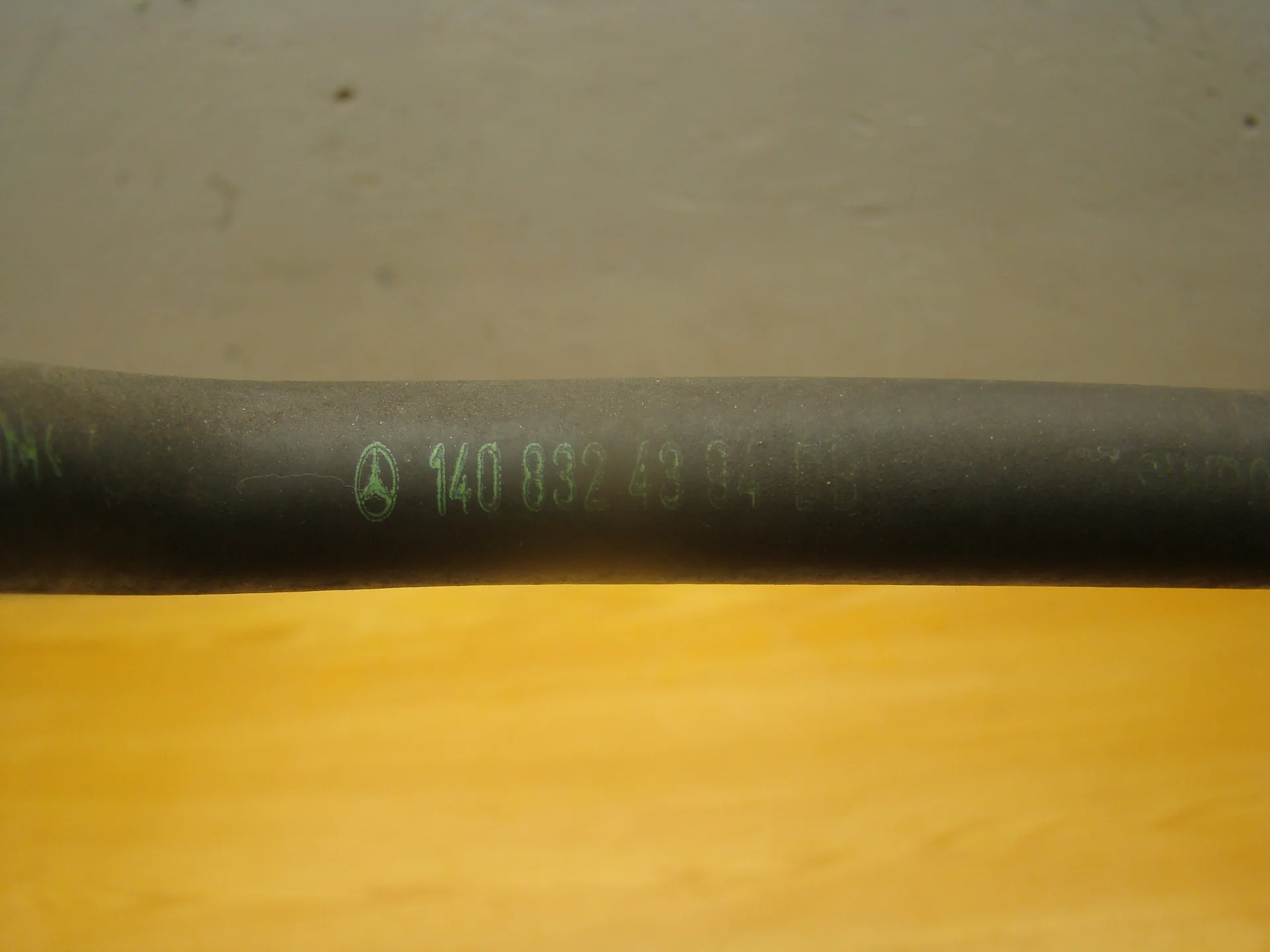 Патрубок отопителя Mercedes-Benz W140 A1408324394 - миниатюра 2