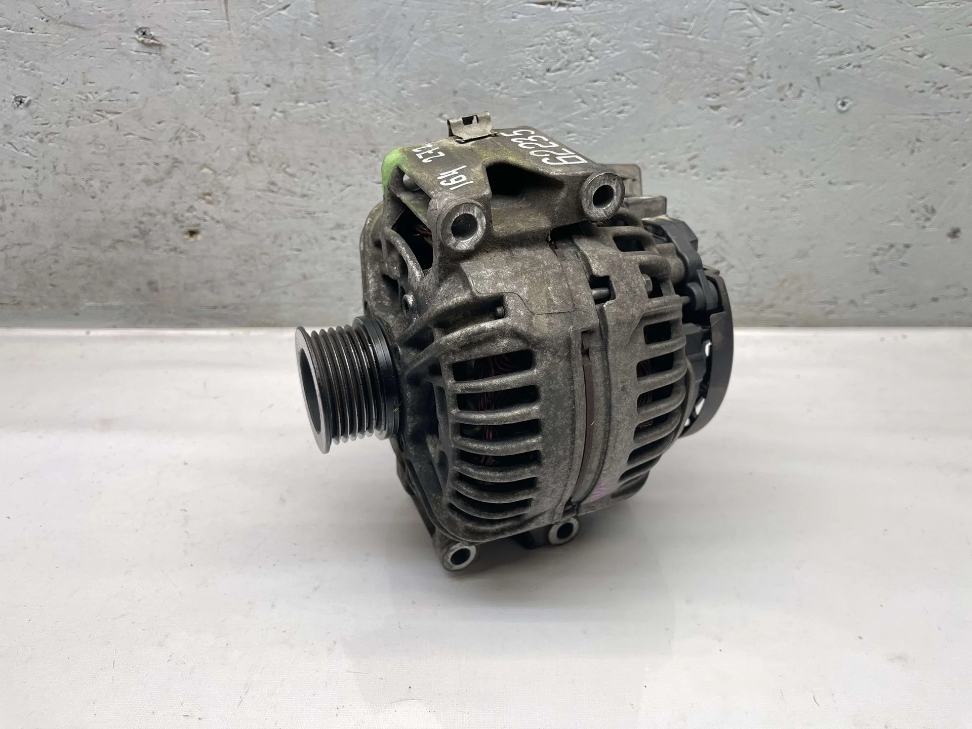 Генератор Mercedes-Benz W164 272 A2721540102 - изображение 1