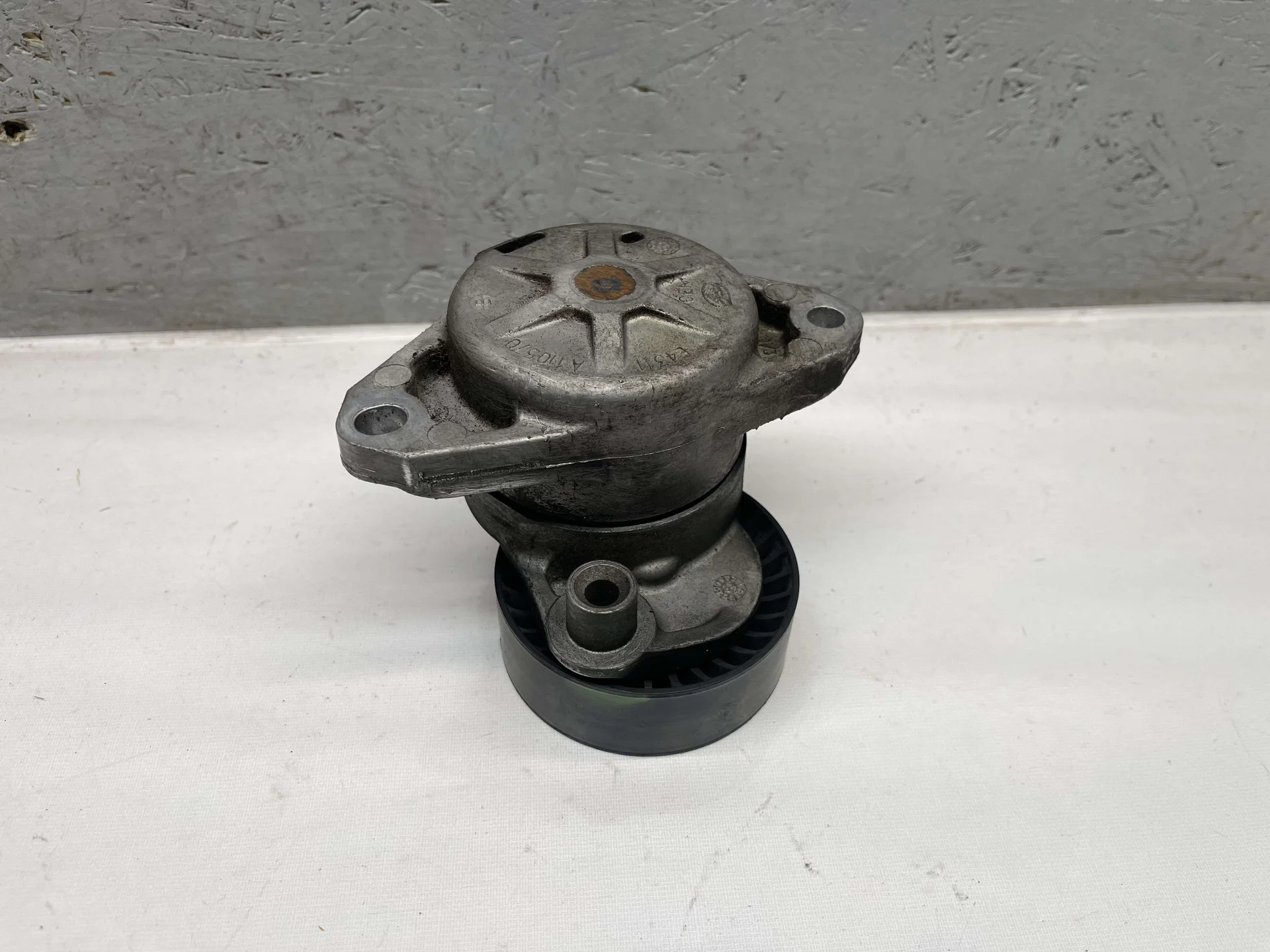Натяжитель ремня Mercedes-Benz W164 272 A2722000070 - миниатюра 2